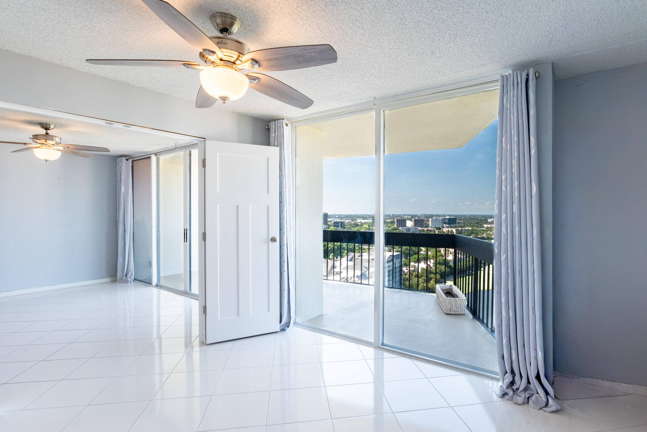 2400 Presidential Way Ph6 Property Photo 25