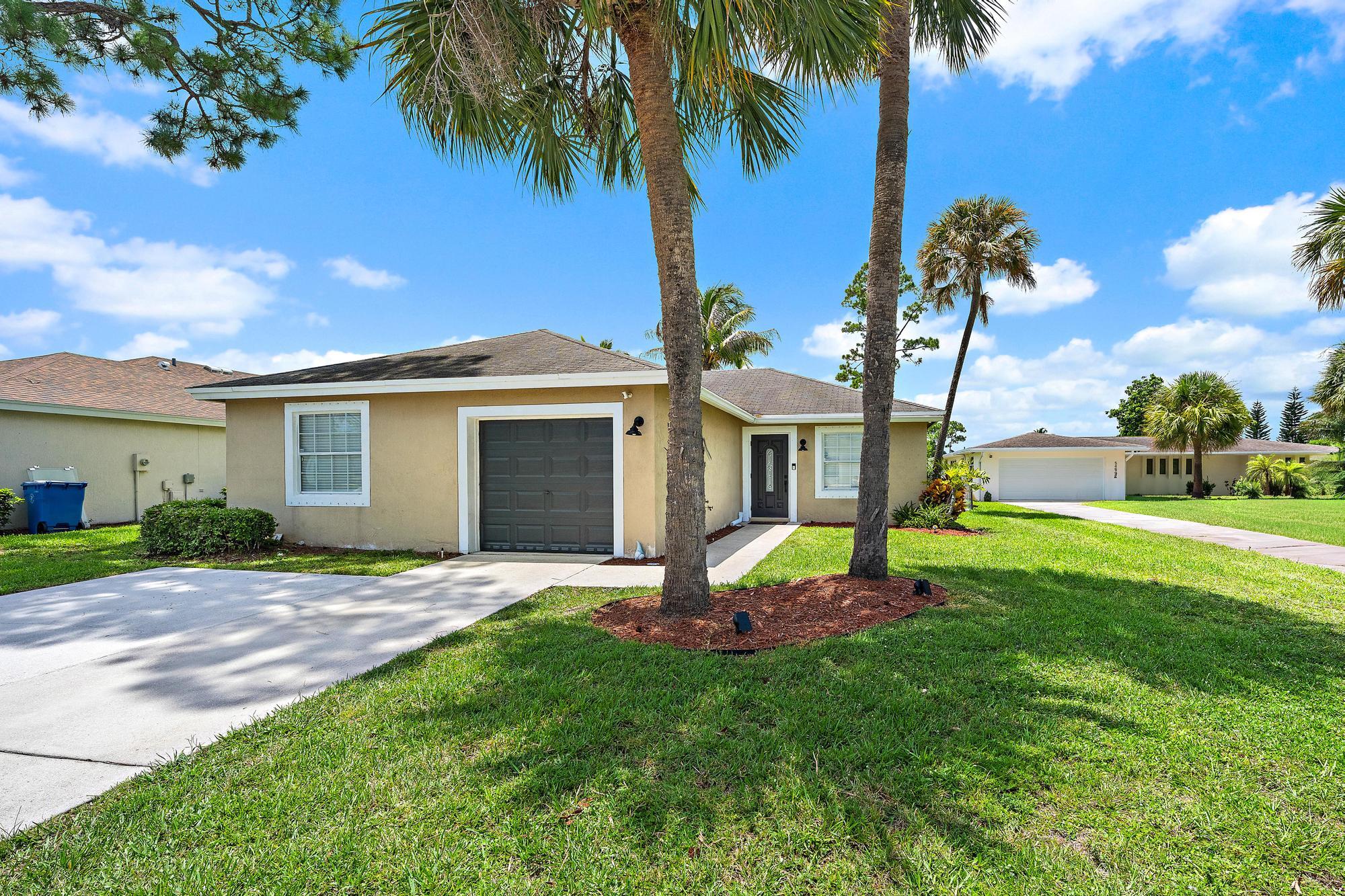 5483 Club Circle Property Photo 1