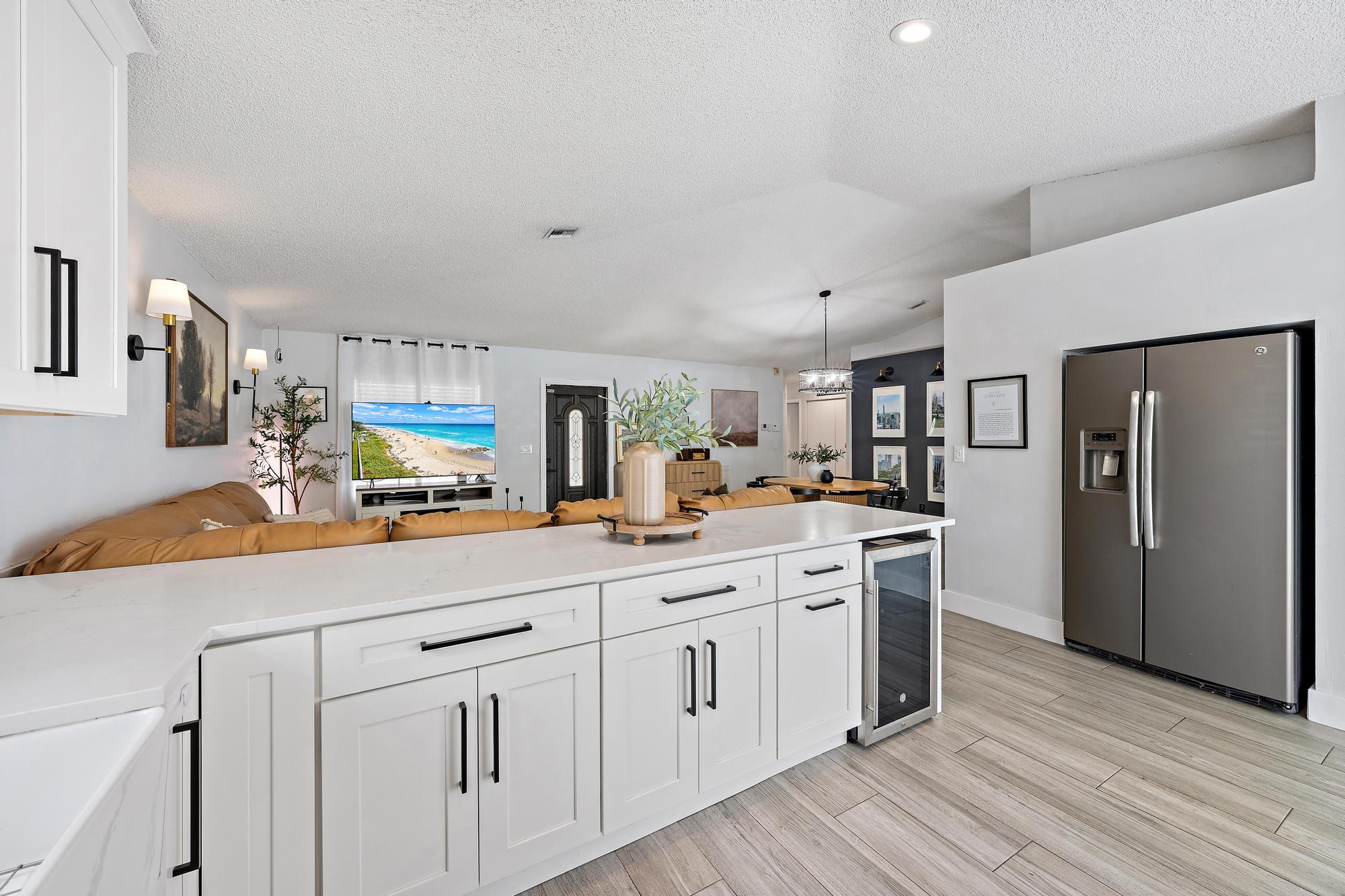 5483 Club Circle Property Photo 4