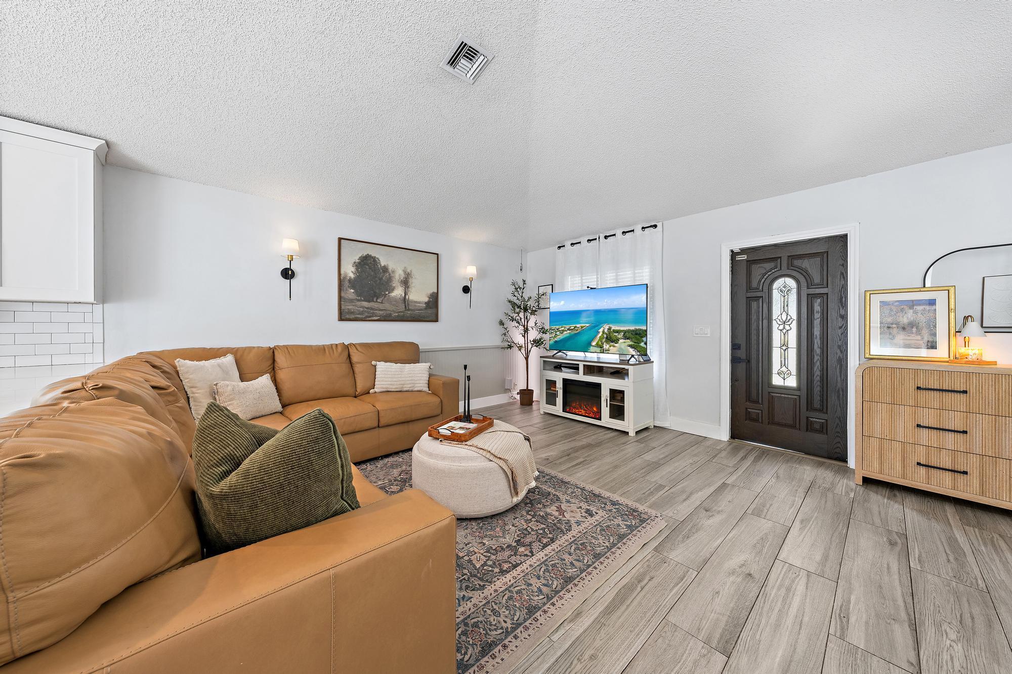 5483 Club Circle Property Photo 5