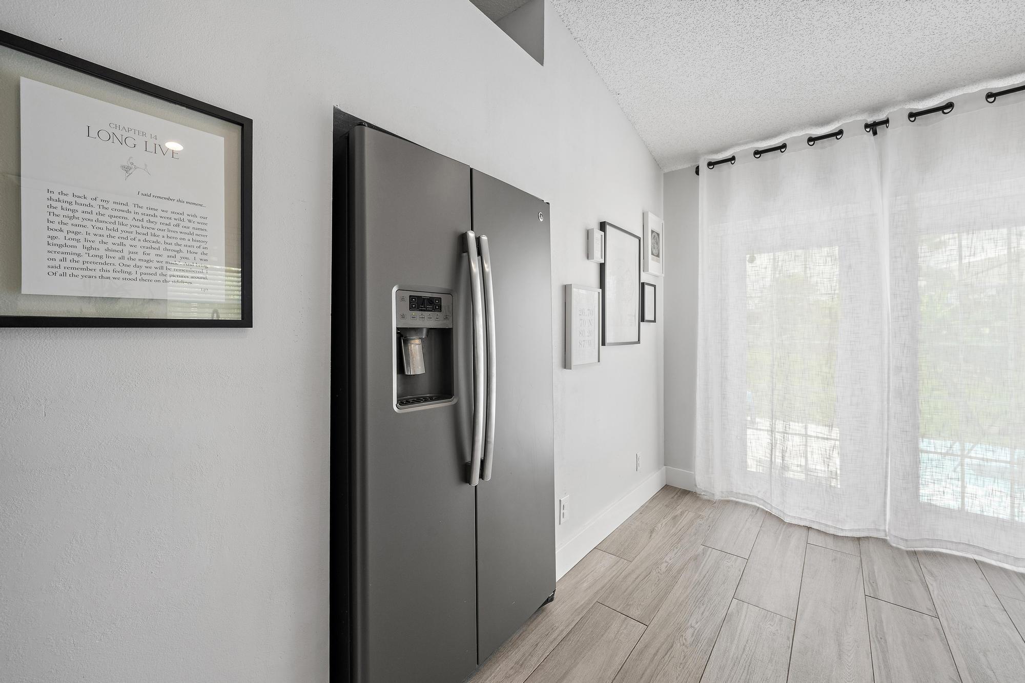 5483 Club Circle Property Photo 6