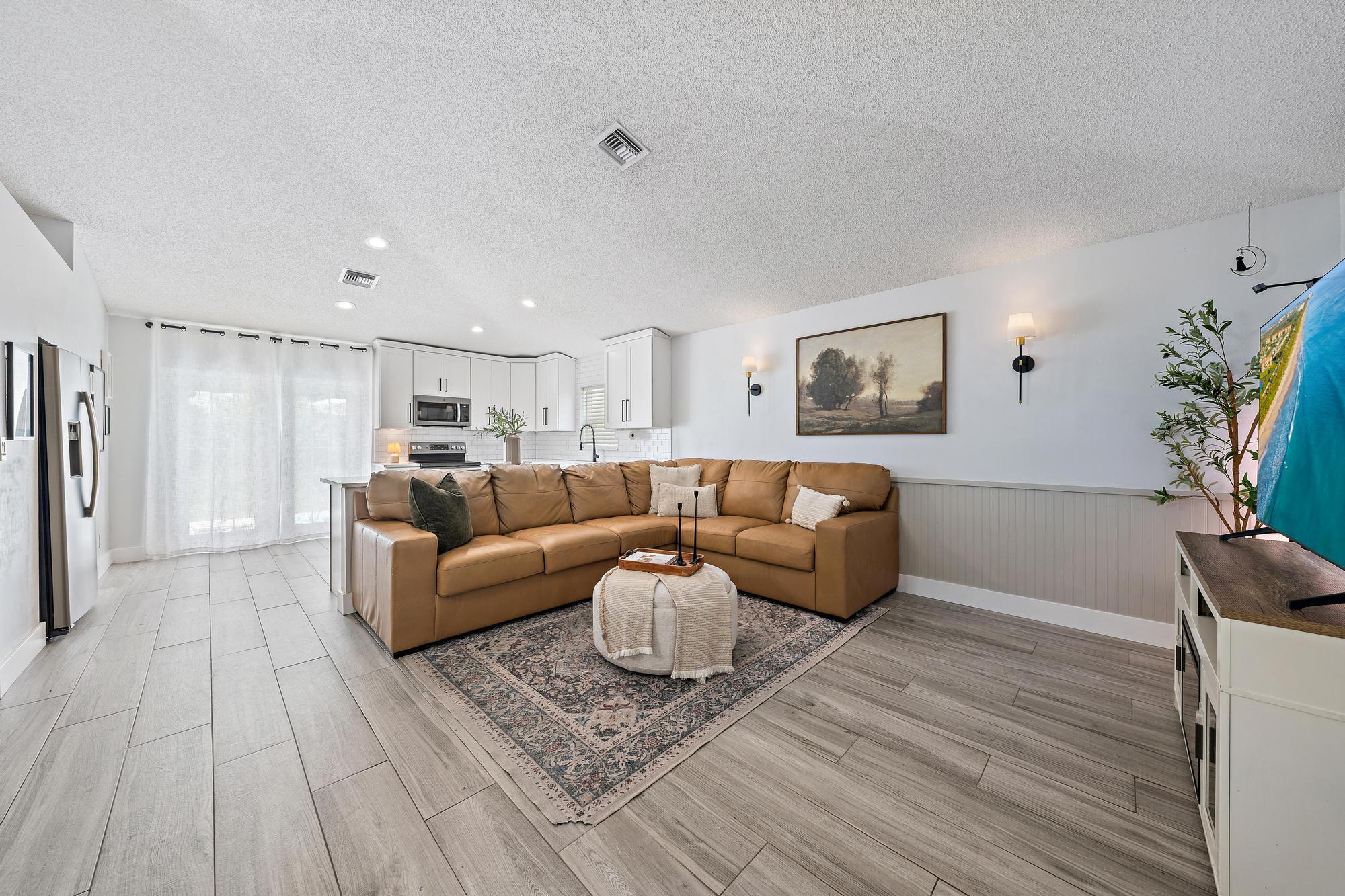 5483 Club Circle Property Photo 10