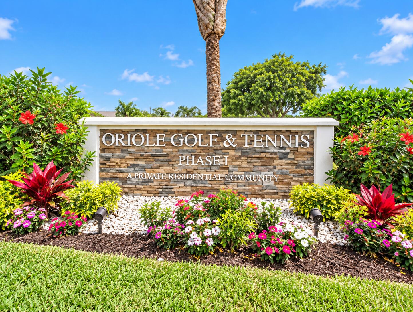 7807 GOLF CIR Drive 105 Property Photo 1