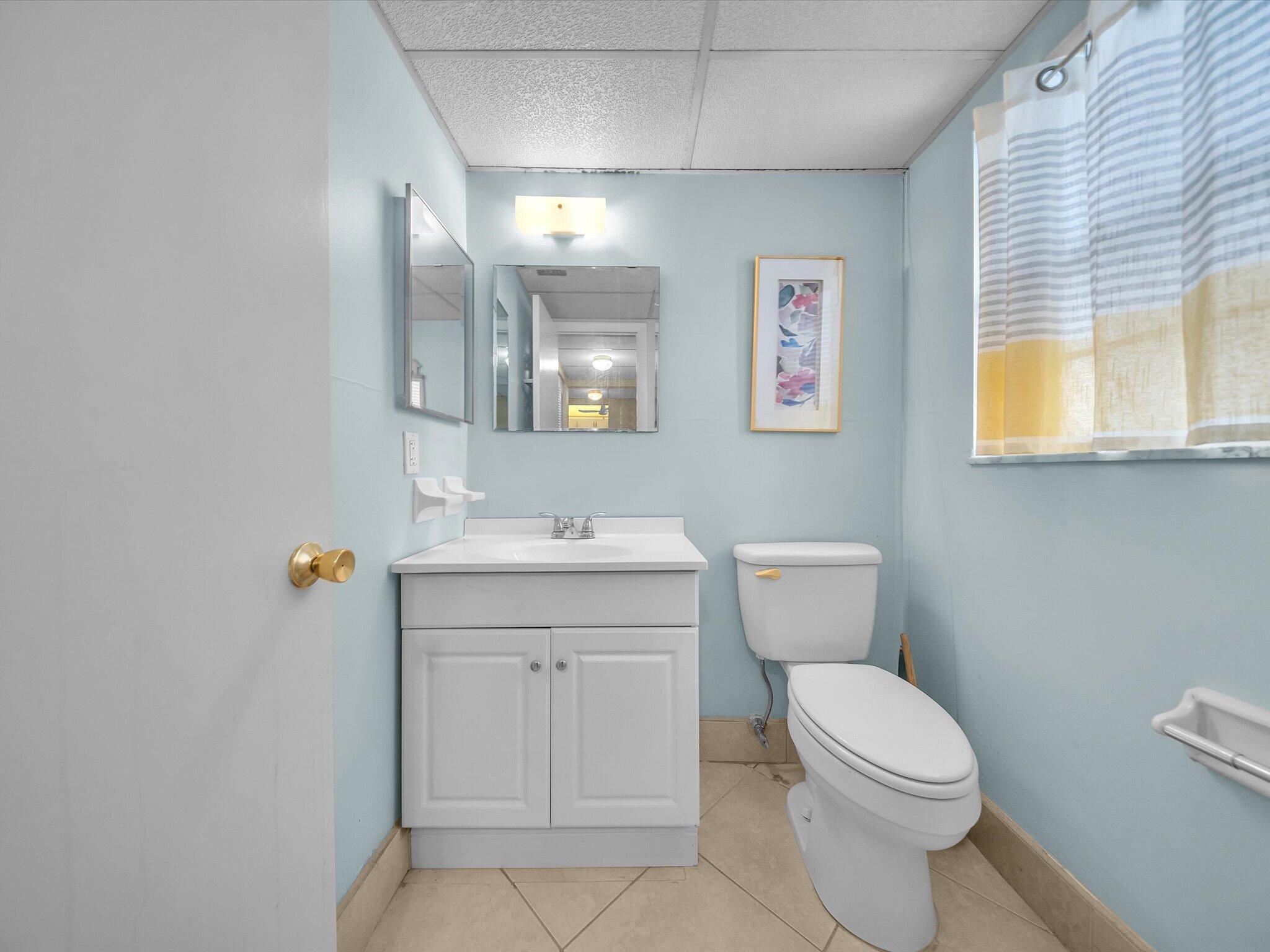 7807 Golf Cir Drive 105 Property Photo 27