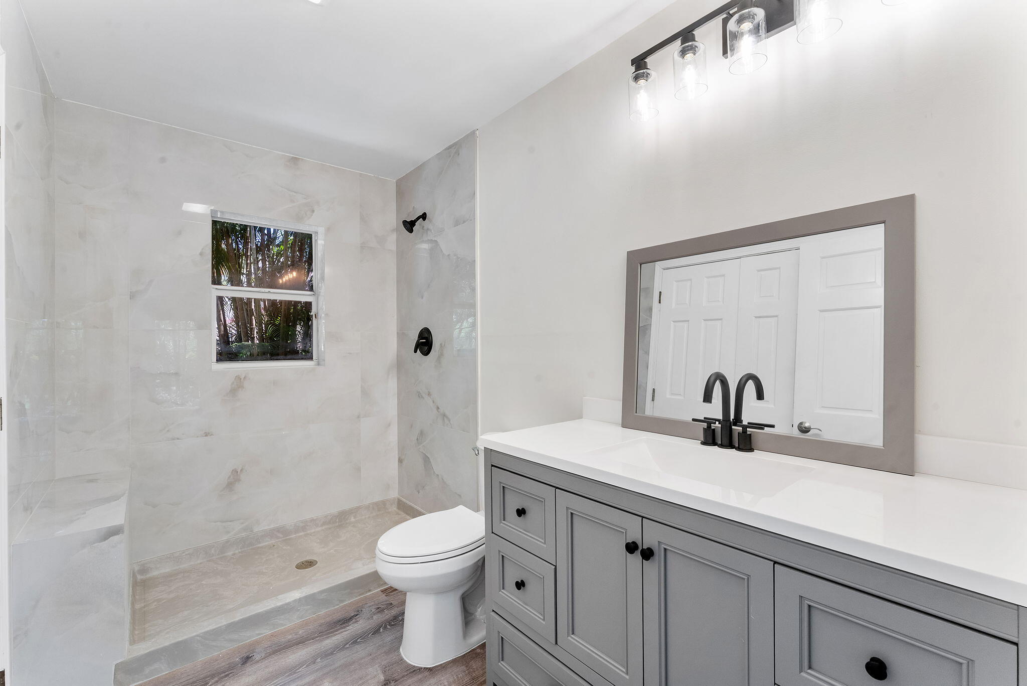 7044 Thompson Road Property Photo 10