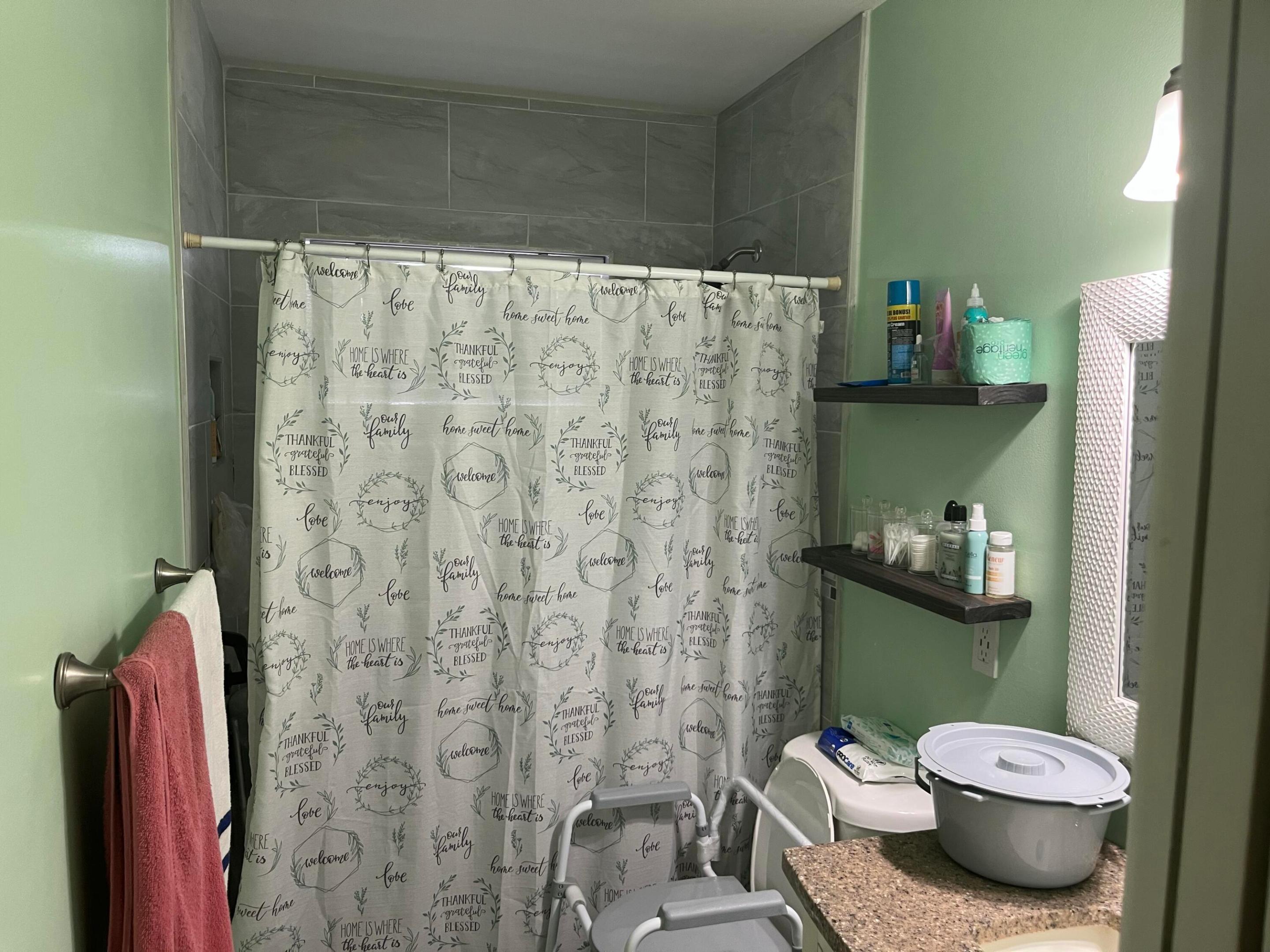 2758 Emory Drive E C Property Photo 6