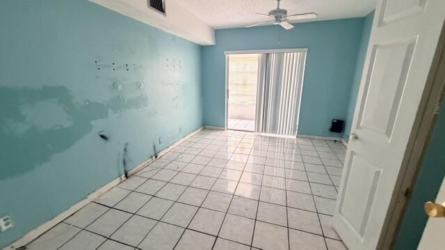 22 Abbey Lane 104 Property Photo 6