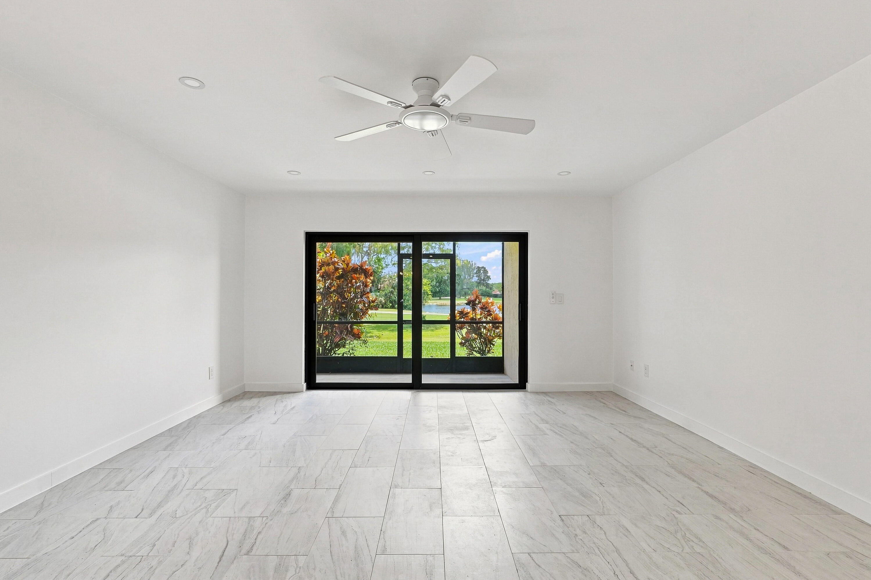 21578 Juego Circle 26c Property Photo 11