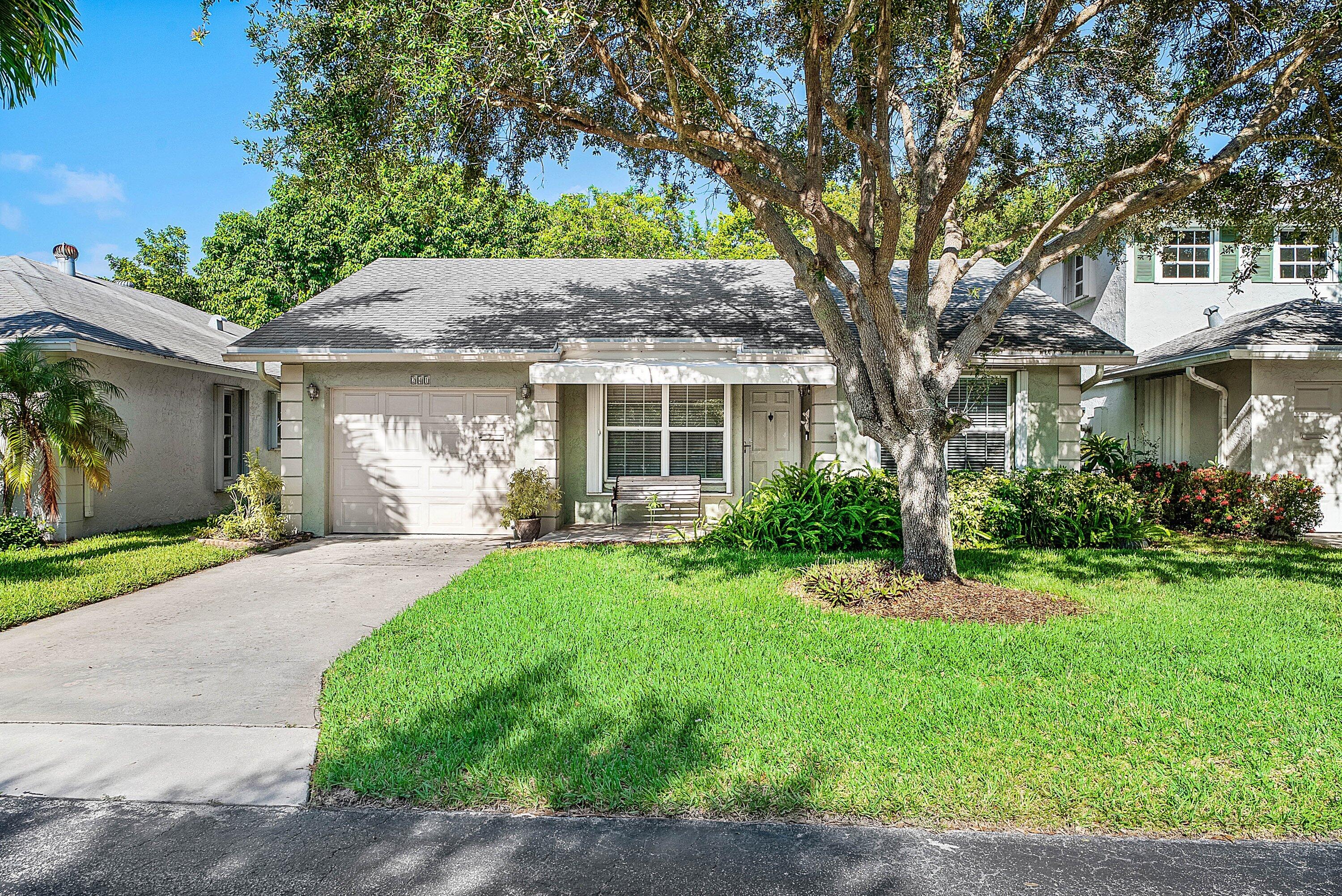 241 Del Rio Boulevard Property Photo 1