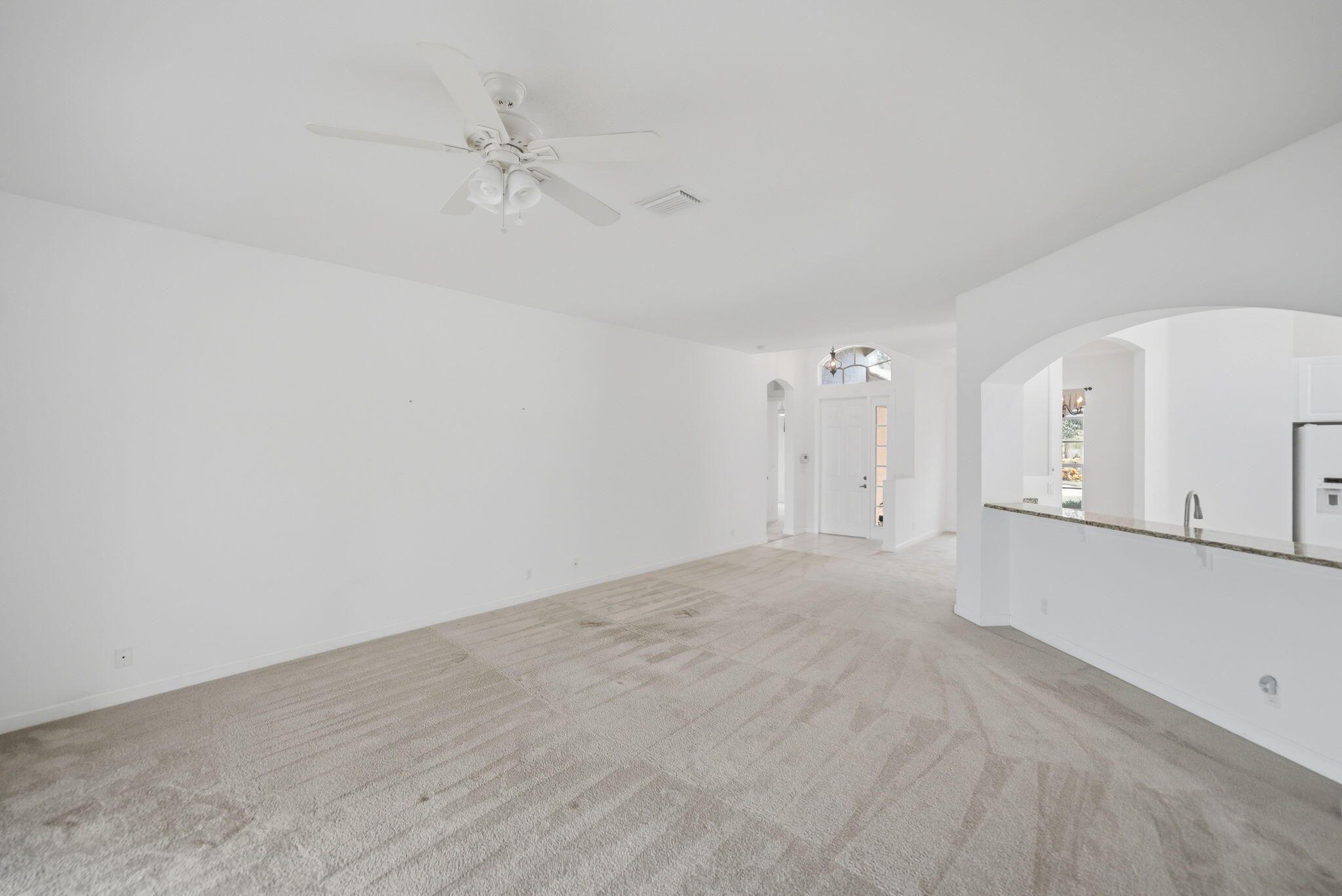 381 Nw Sheffield Circle Property Photo 6