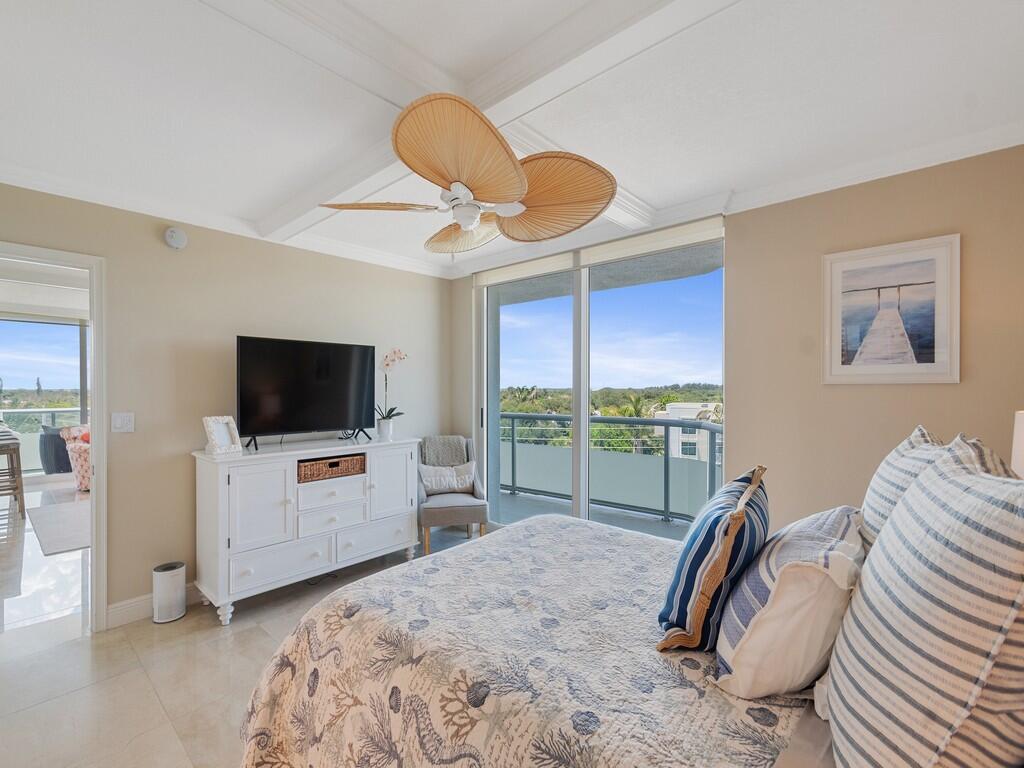 3554 Ocean Drive 501s Property Photo 17