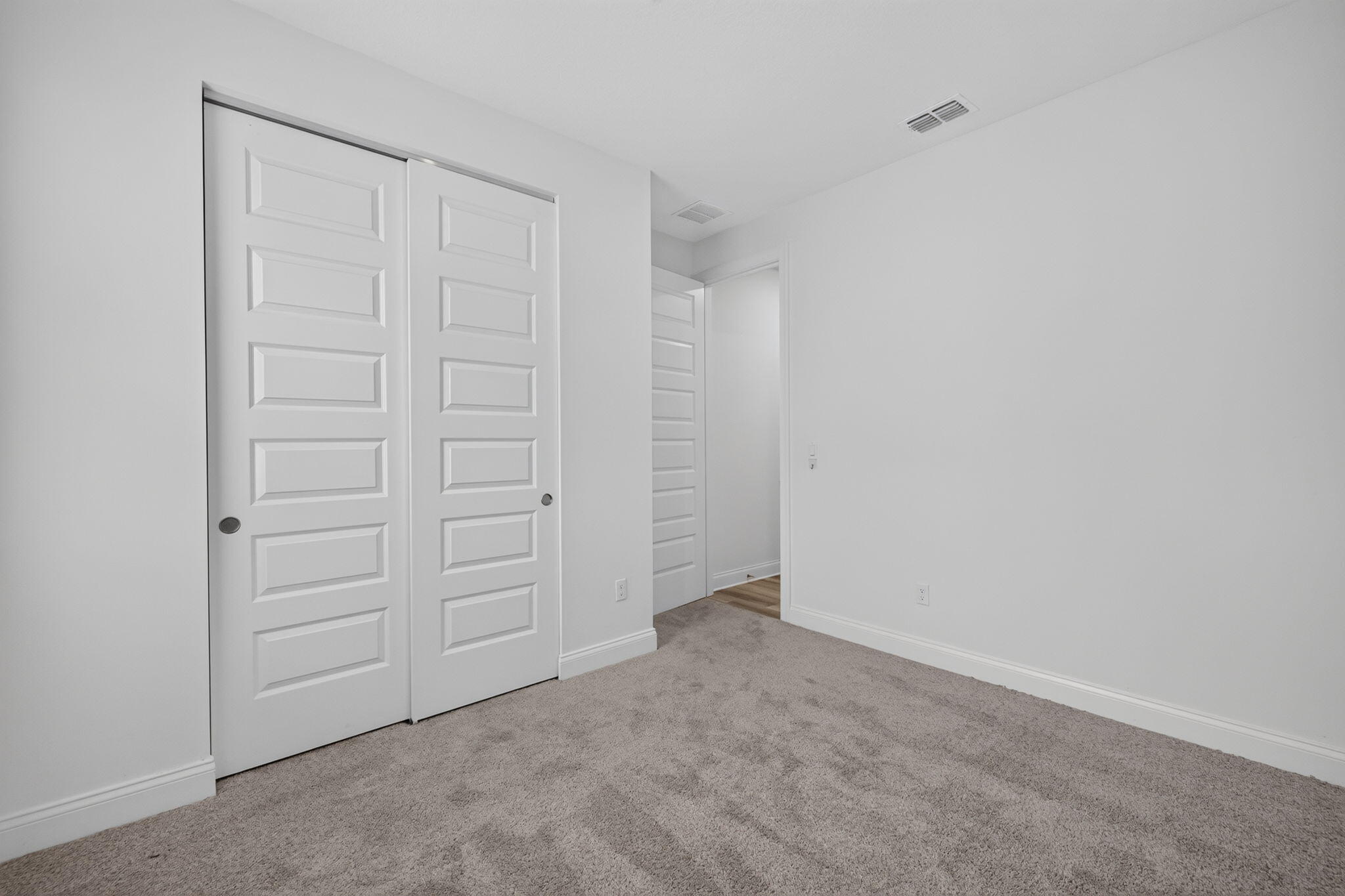 8666 Dahlia Circle Property Photo 19