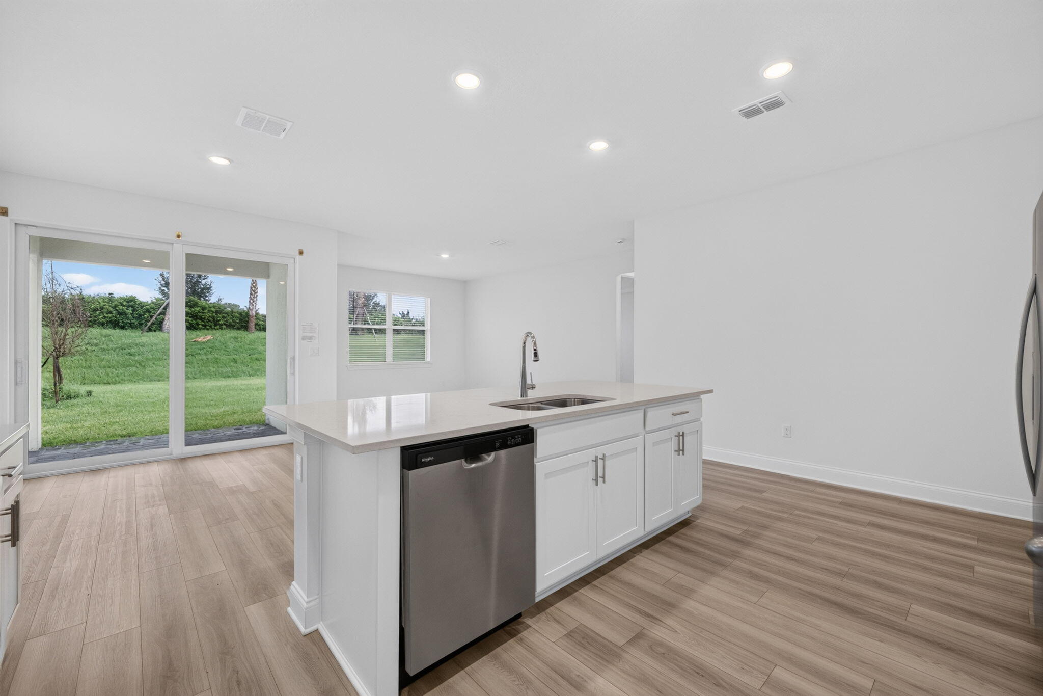 8666 Dahlia Circle Property Photo 20