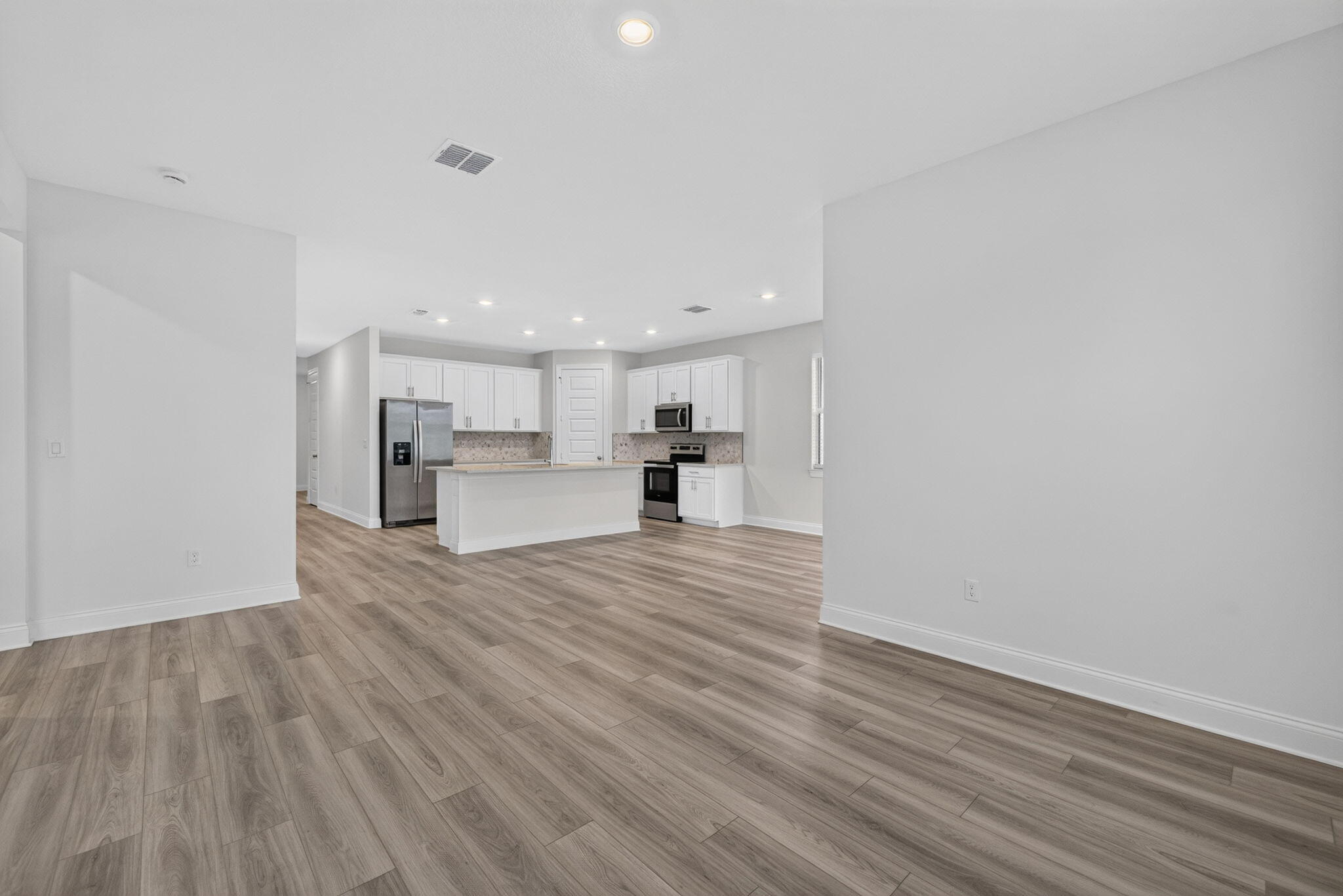8666 Dahlia Circle Property Photo 23