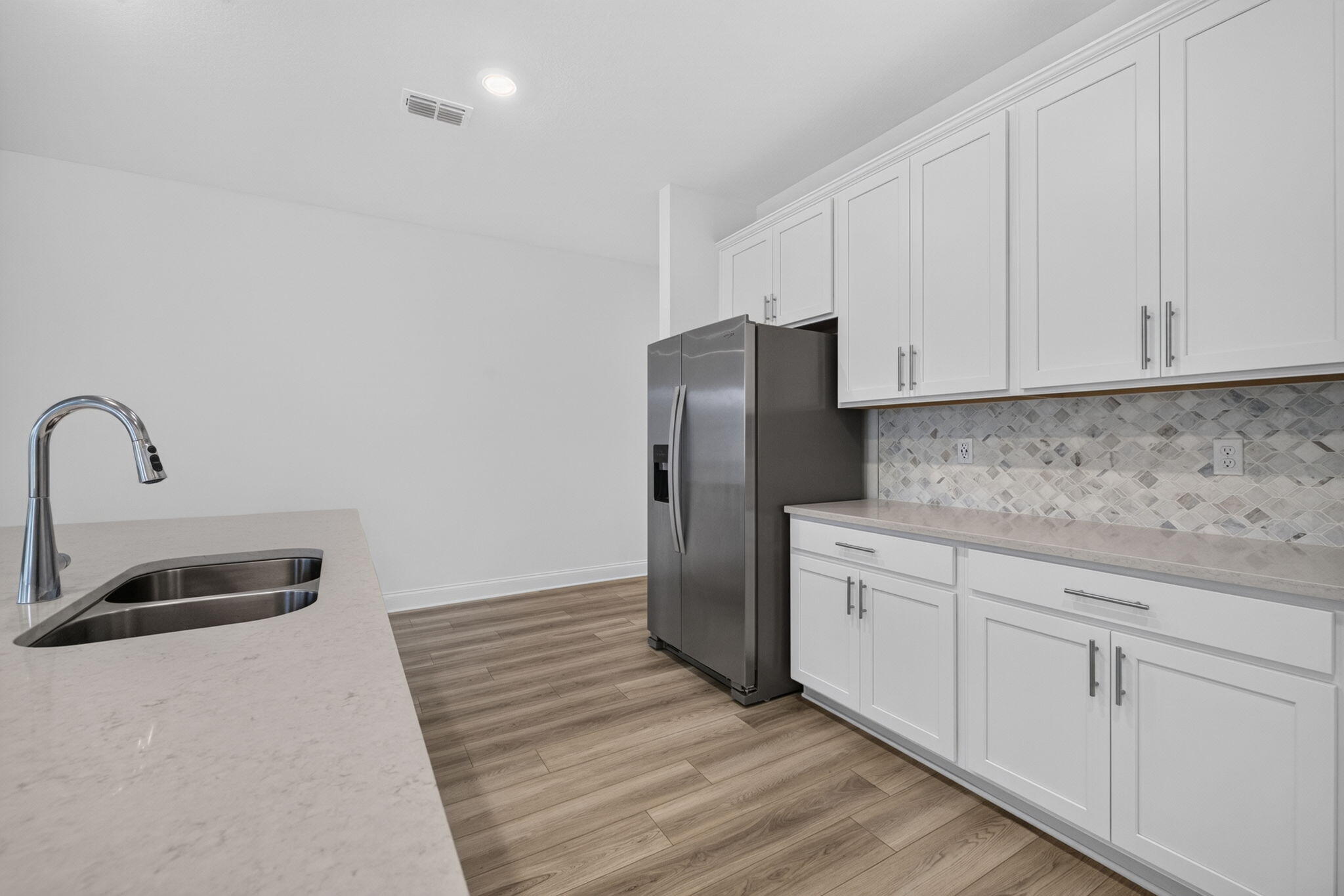 8666 Dahlia Circle Property Photo 26