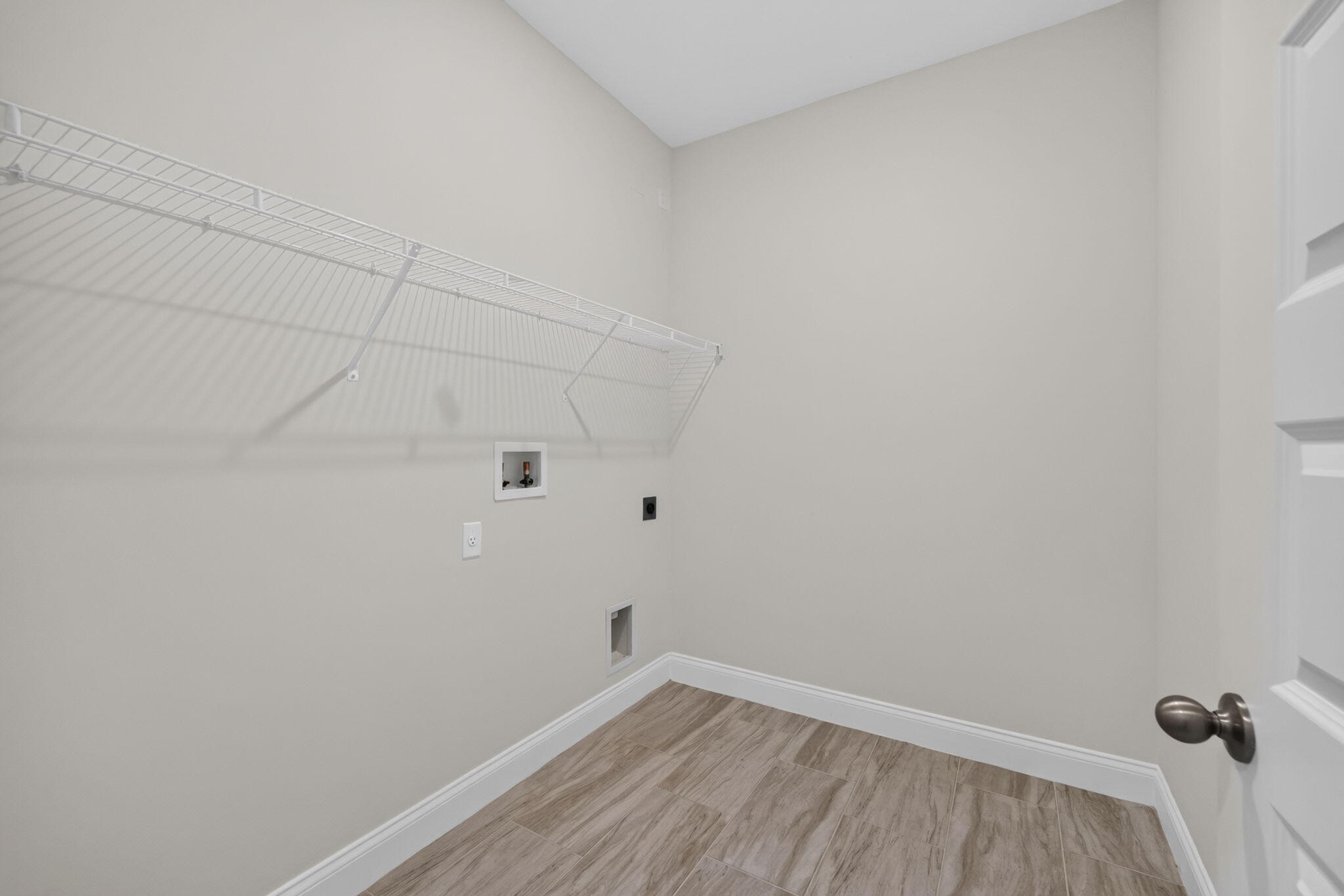 8666 Dahlia Circle Property Photo 27