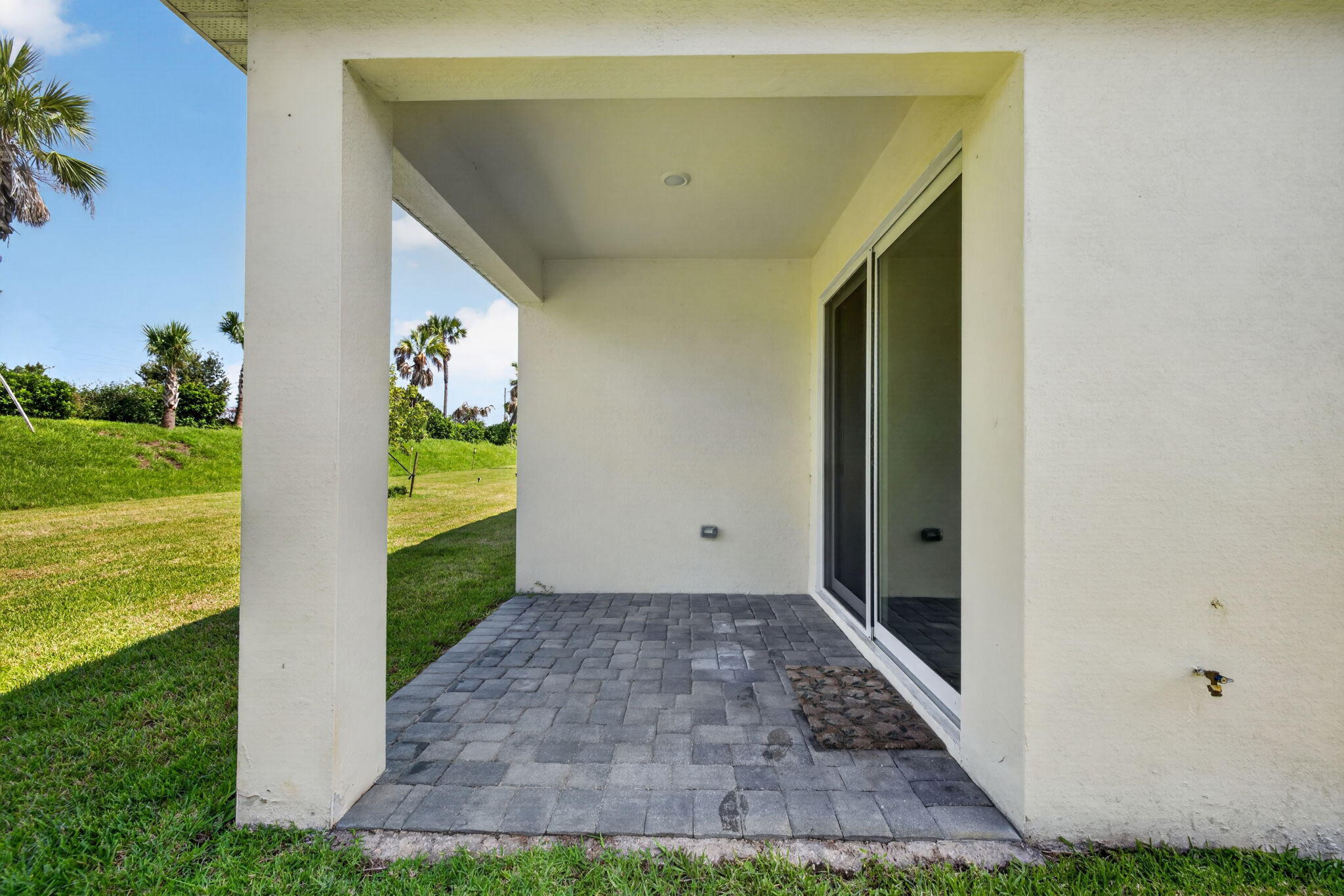 8666 Dahlia Circle Property Photo 32