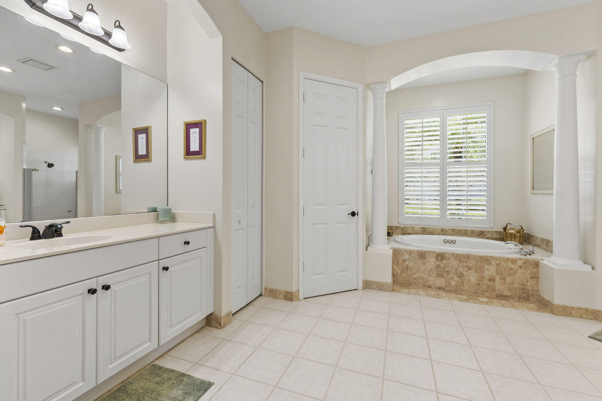 2182 Sw Dove Canyon Way Property Photo 13