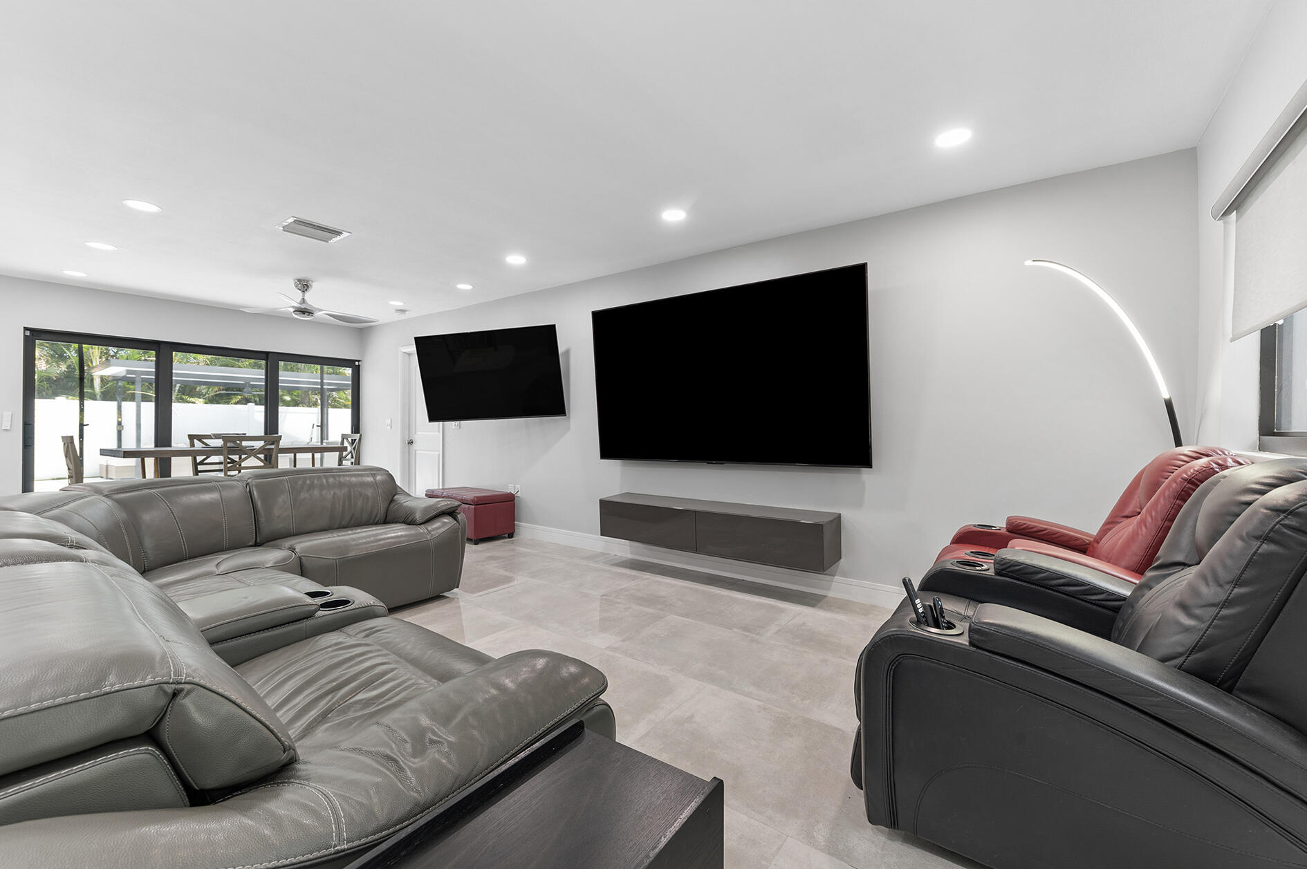 405 Chapel Hill Boulevard Property Photo 4