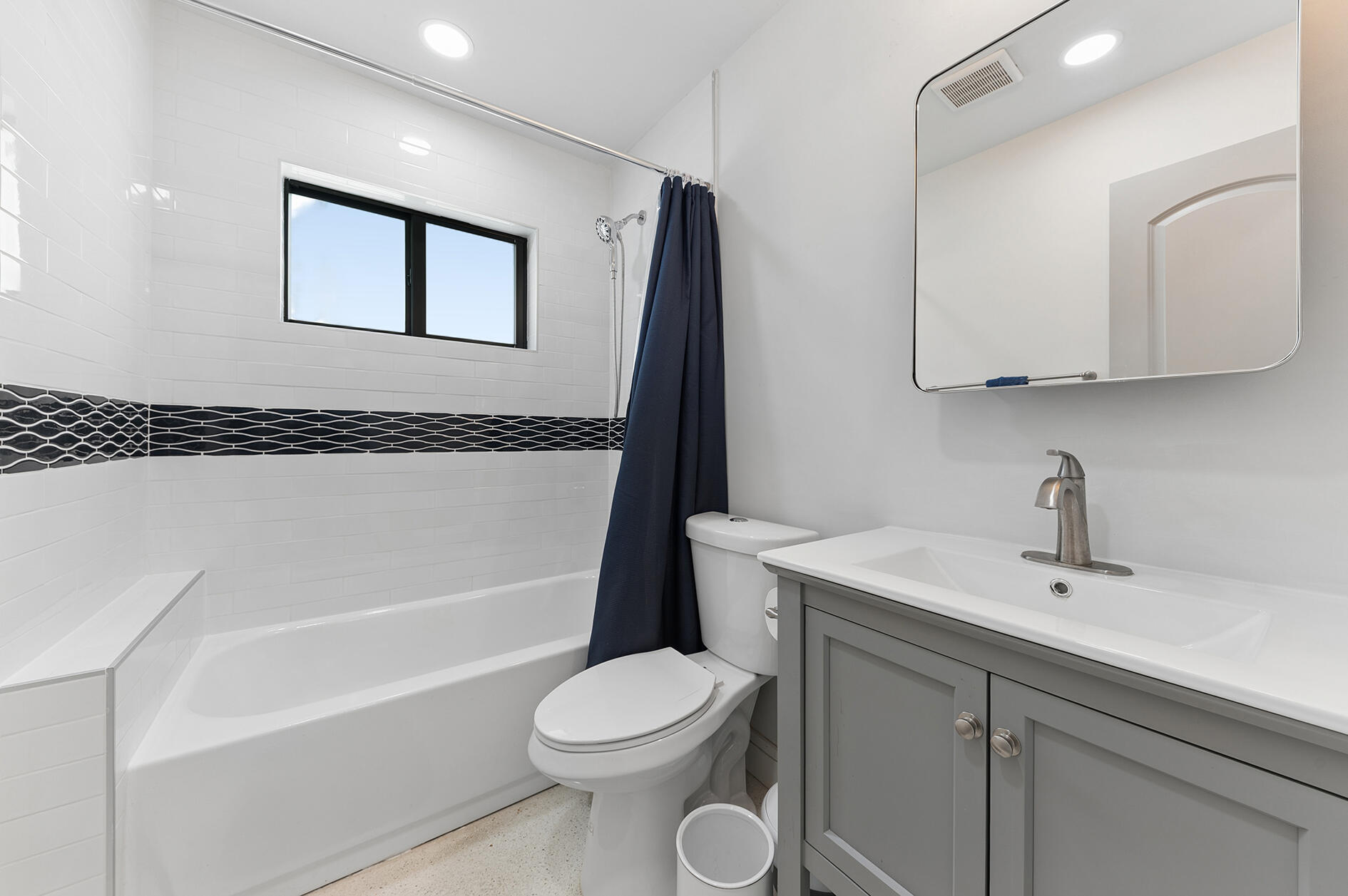 405 Chapel Hill Boulevard Property Photo 16
