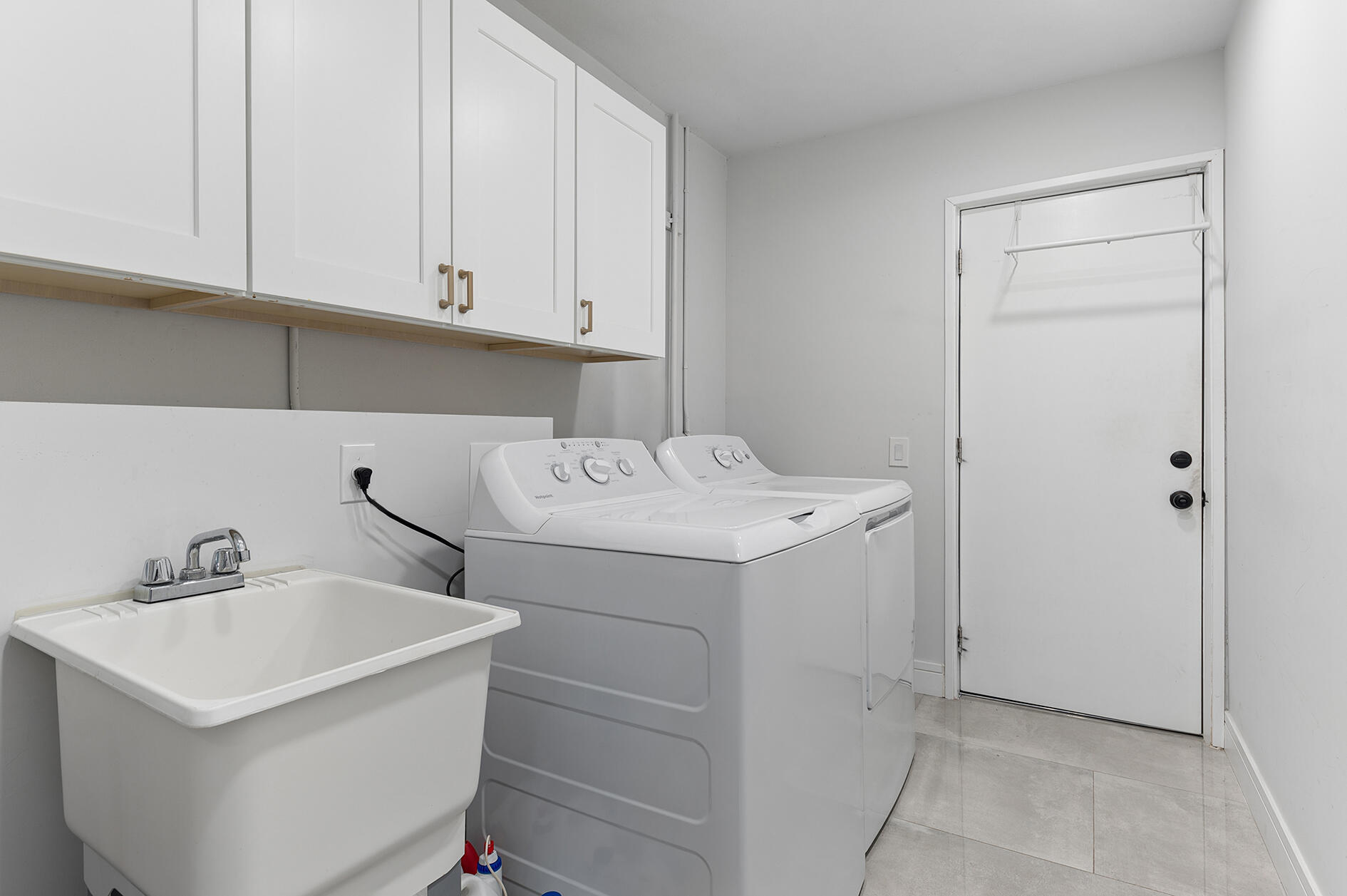 405 Chapel Hill Boulevard Property Photo 17