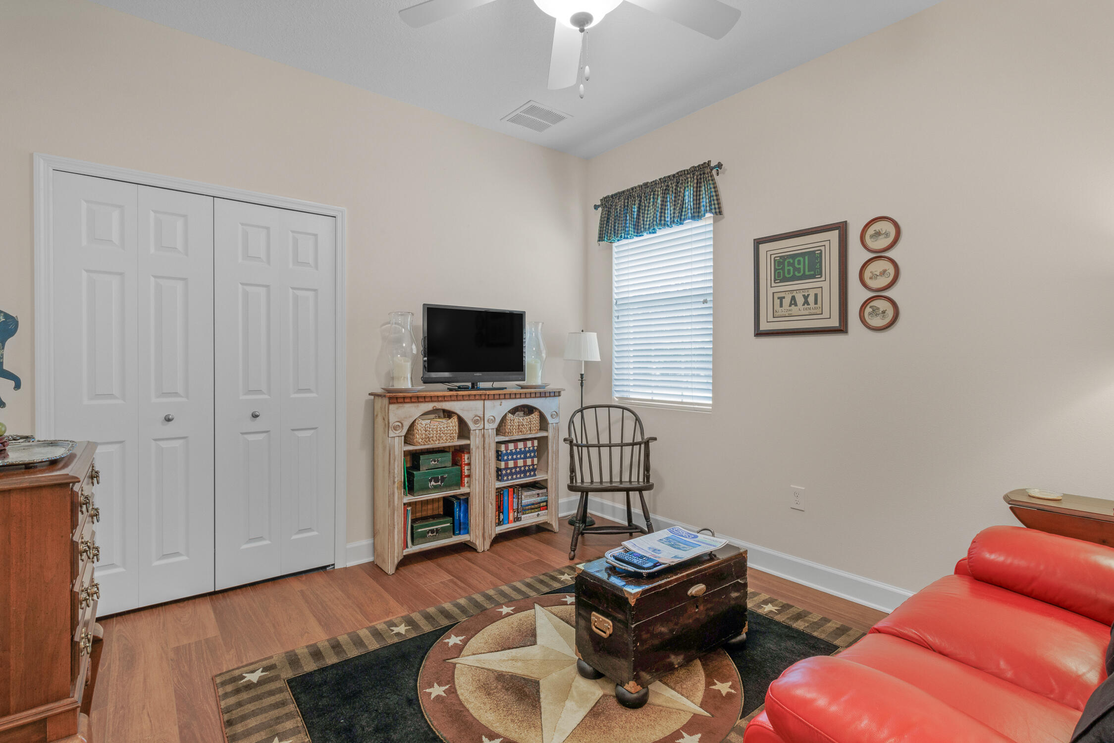 4241 Diamond Square Property Photo 32