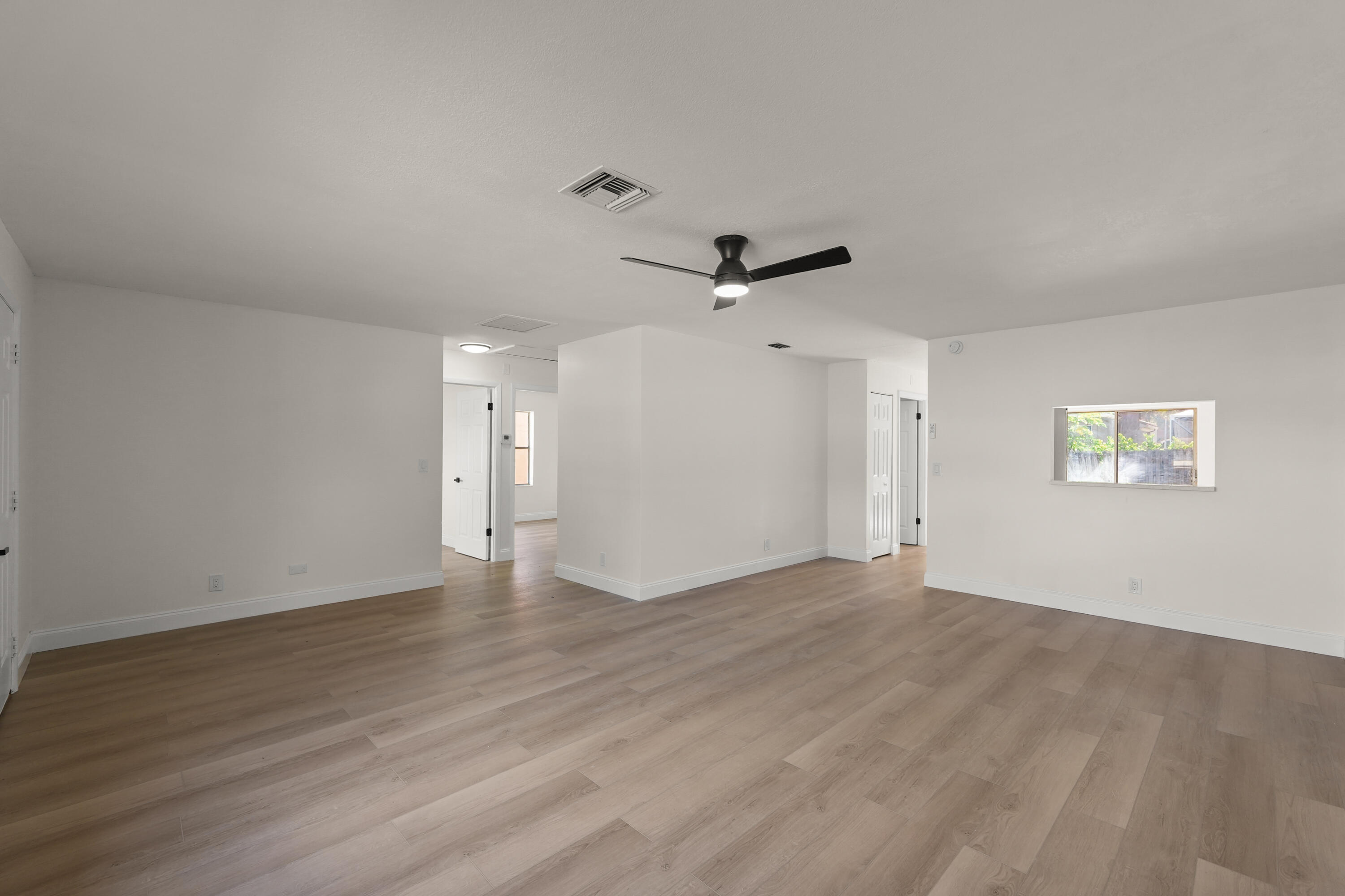 7406 Willow Spring Circle N Property Photo 14