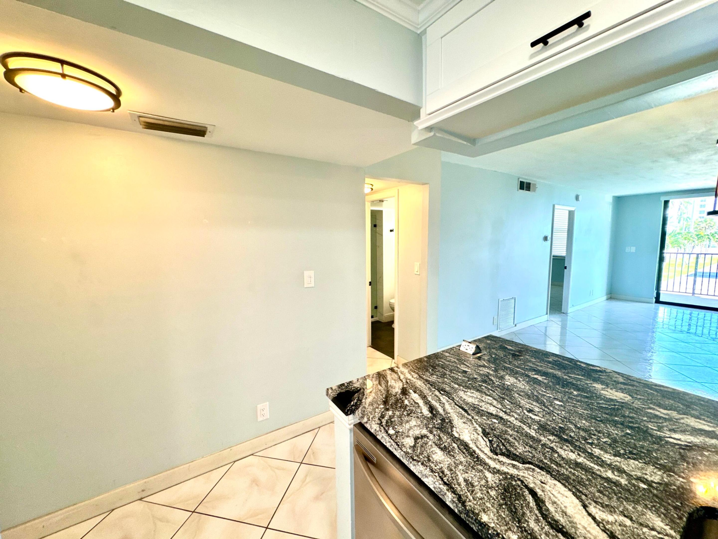 801 N Ocean Boulevard 202 Property Photo 4