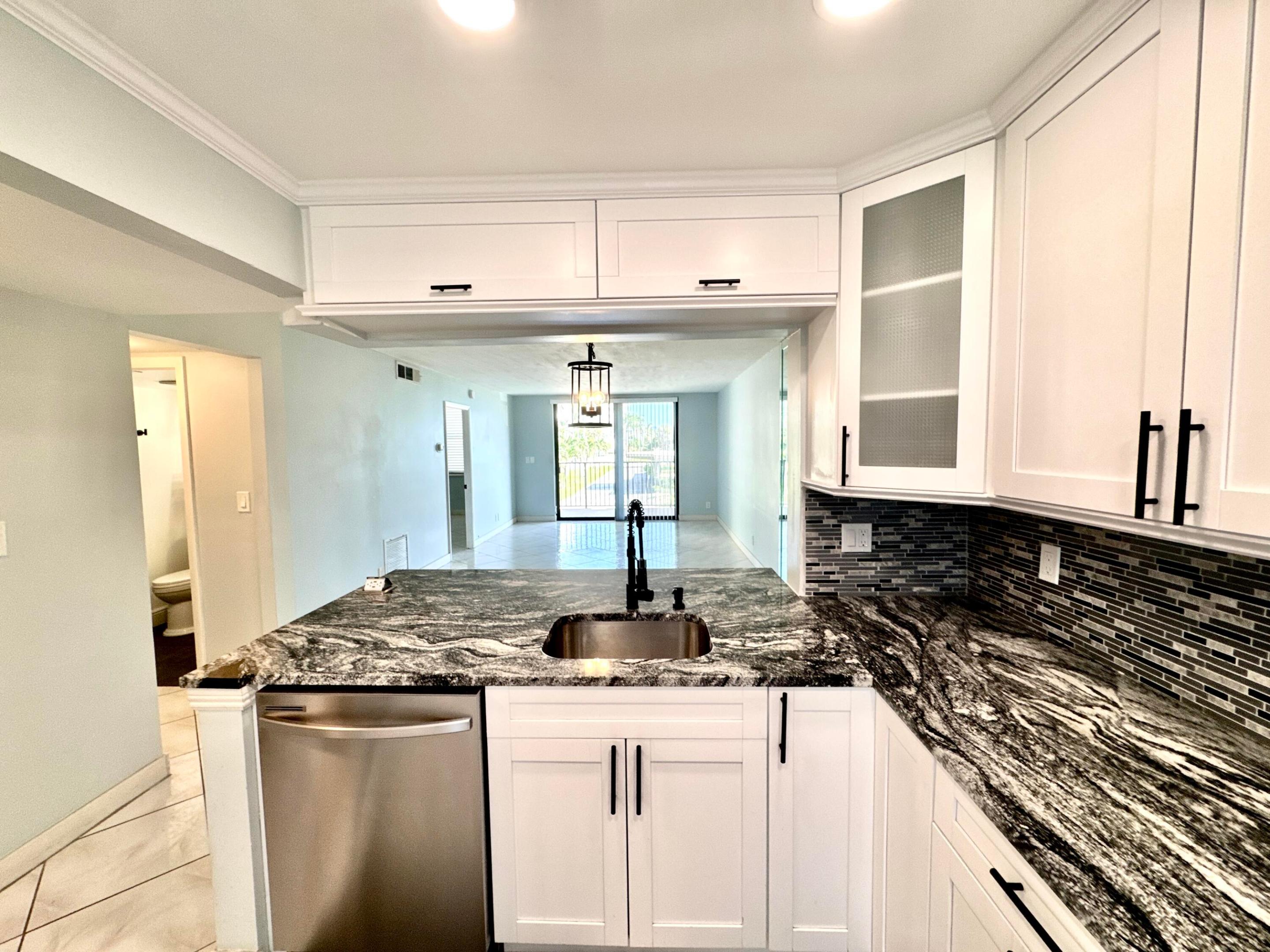 801 N Ocean Boulevard 202 Property Photo 5