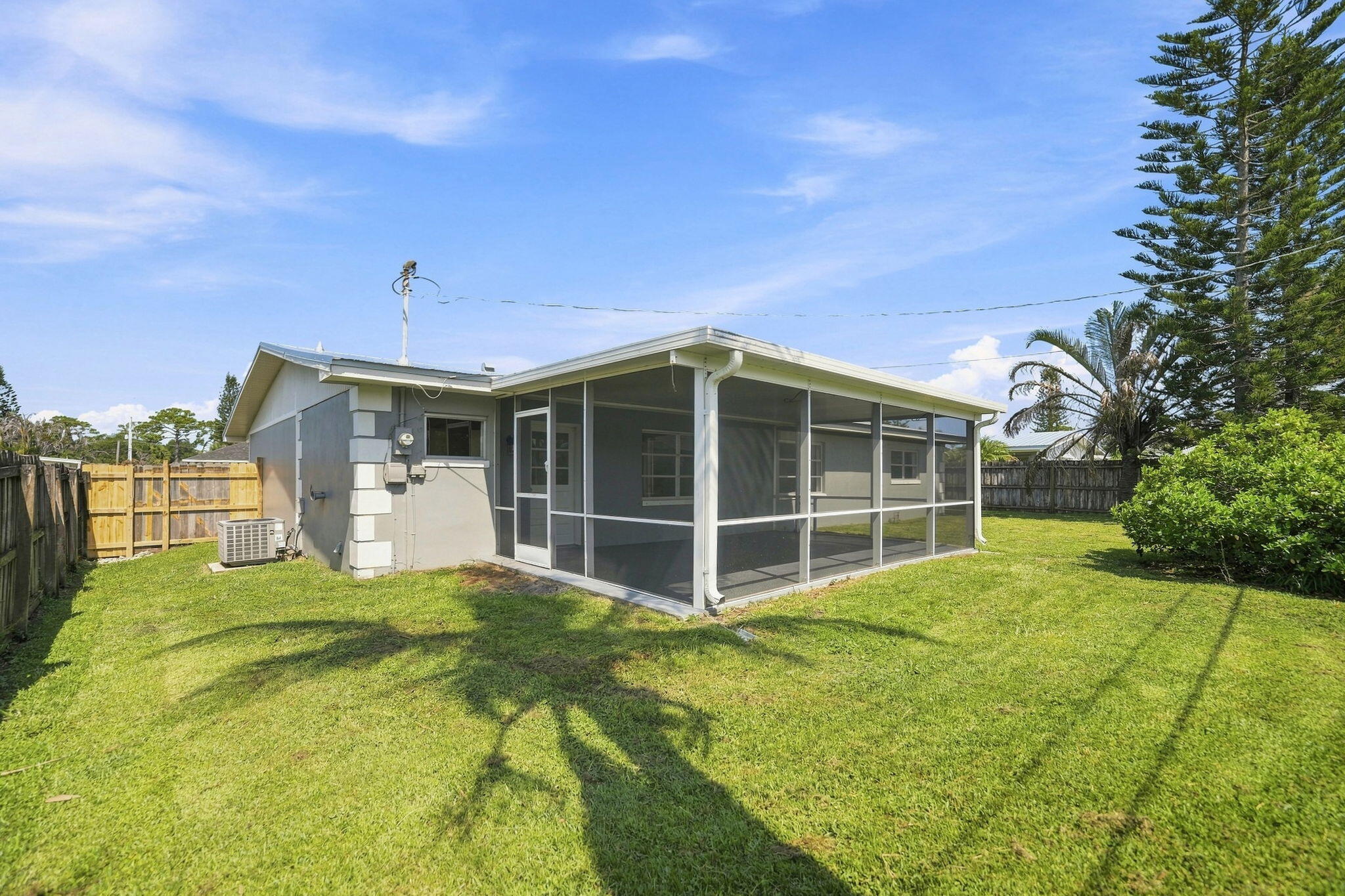 415 Willows Avenue Property Photo 45
