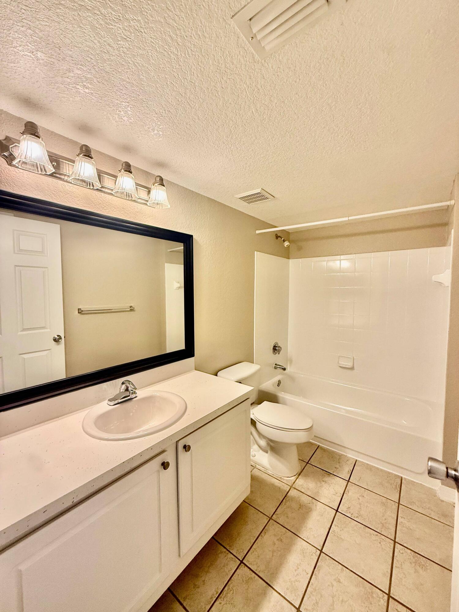 15155 Michelangelo Boulevard Unit 208 Property Photo 6