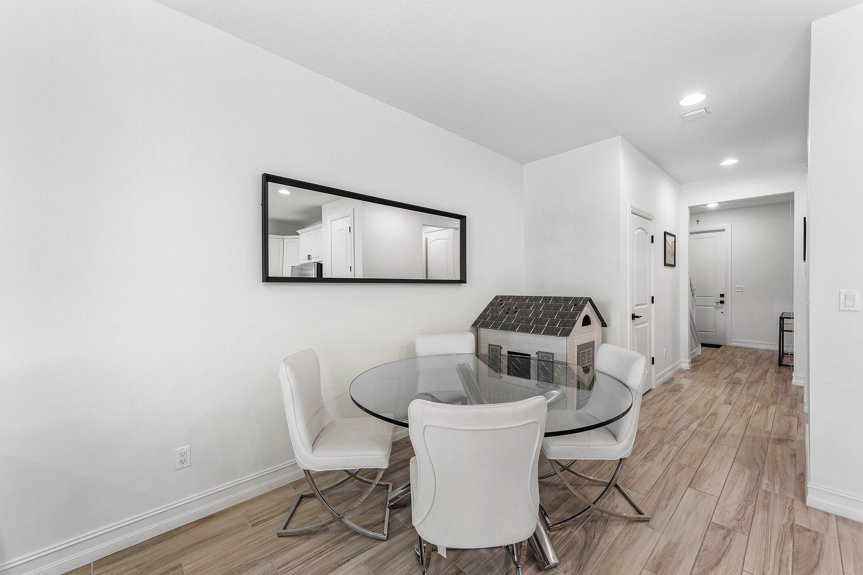 10175 Akenside Drive Property Photo 13