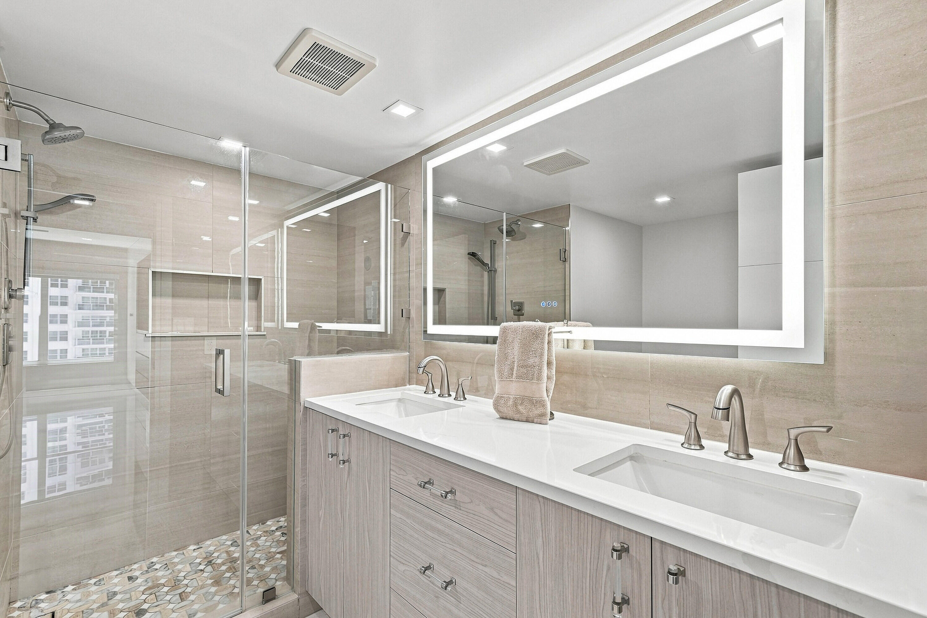 3550 Galt Ocean Drive 704 Property Photo 25