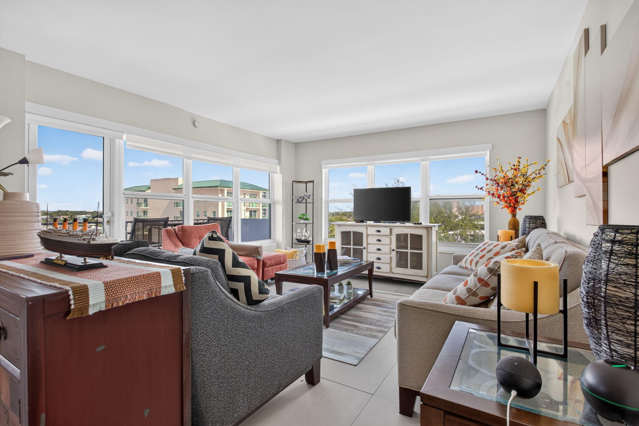 405 N Ocean Boulevard 611 Property Photo 1