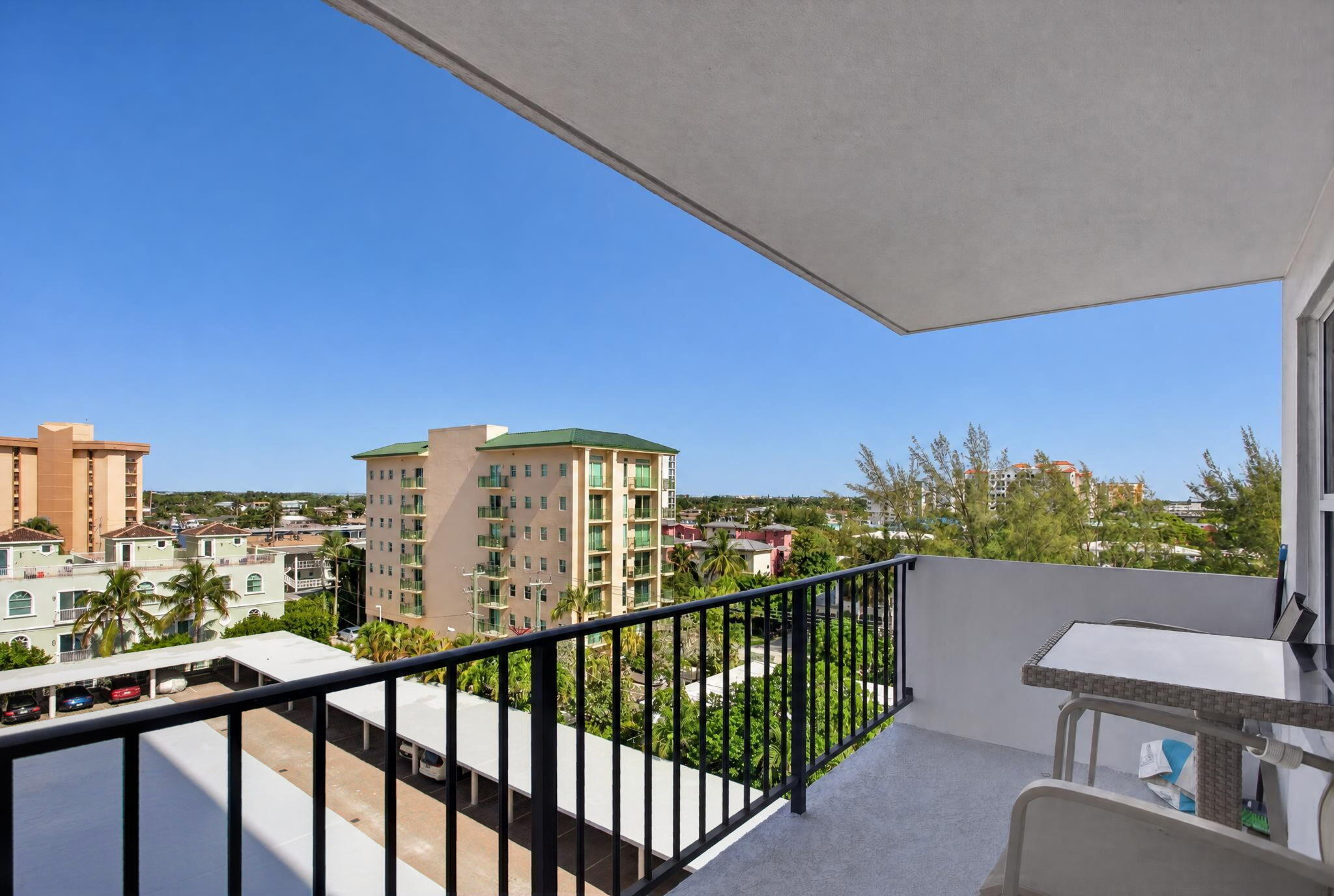 405 N Ocean Boulevard 611 Property Photo 7