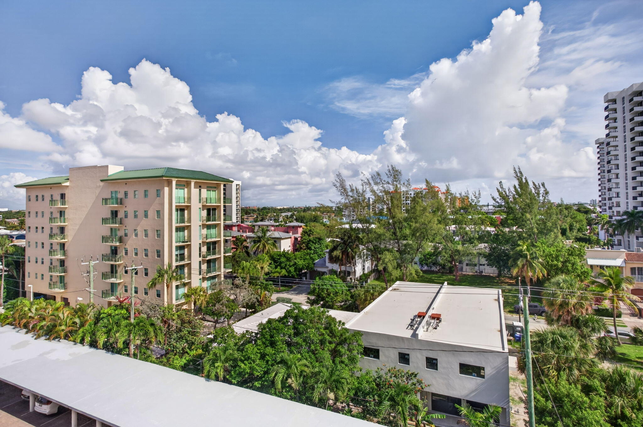 405 N Ocean Boulevard 611 Property Photo 10