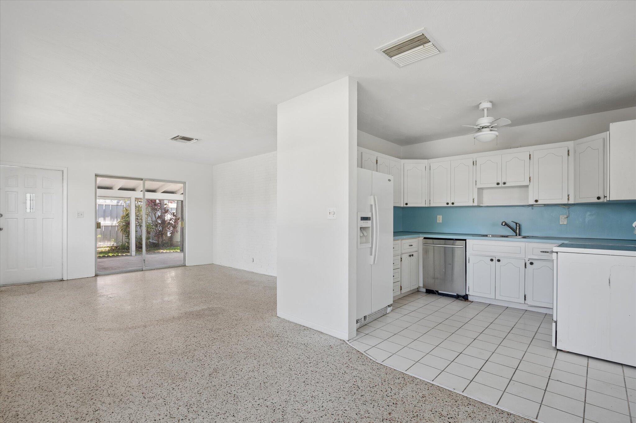 1158 Grant Street Property Photo 9