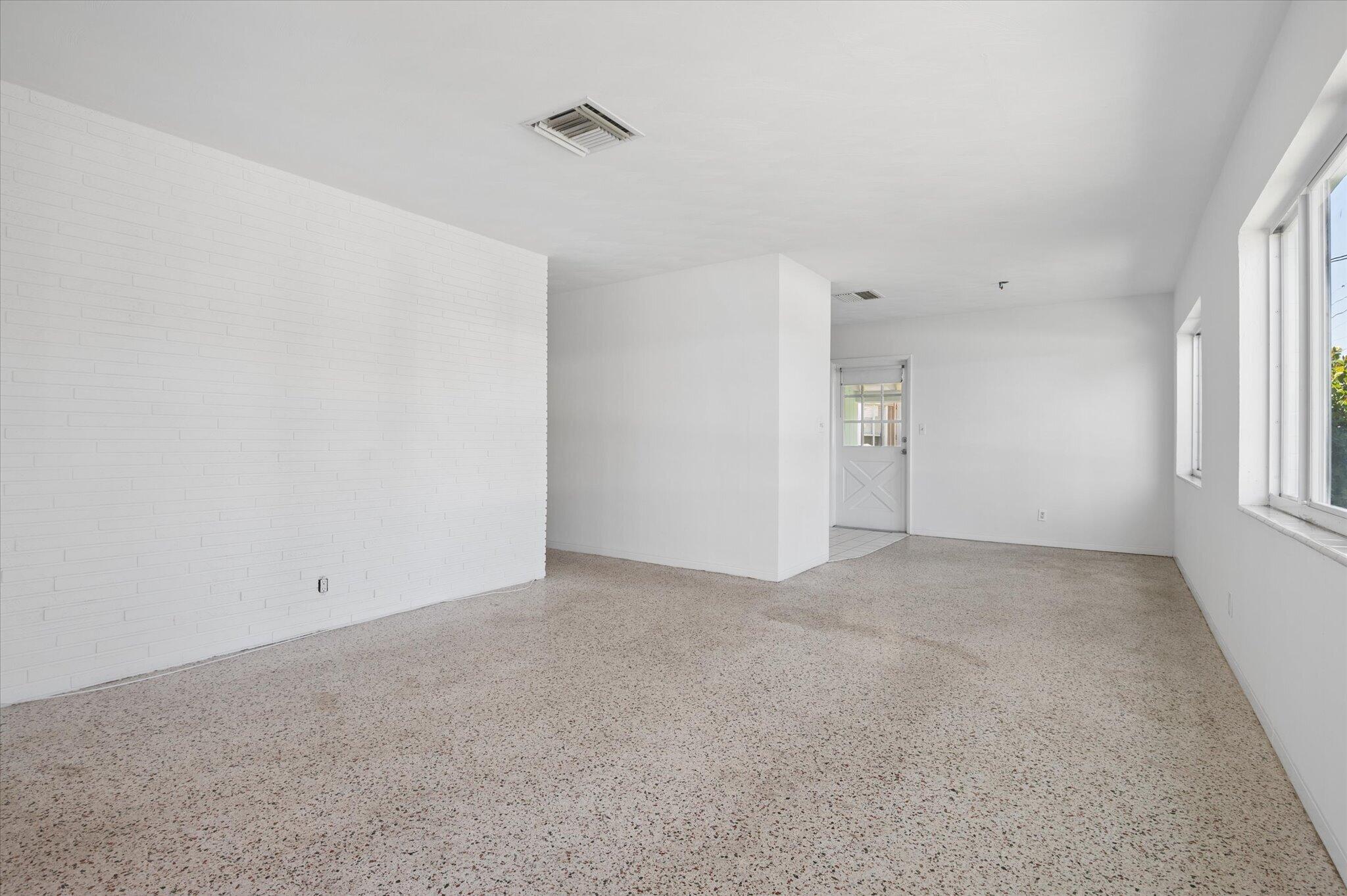 1158 Grant Street Property Photo 13