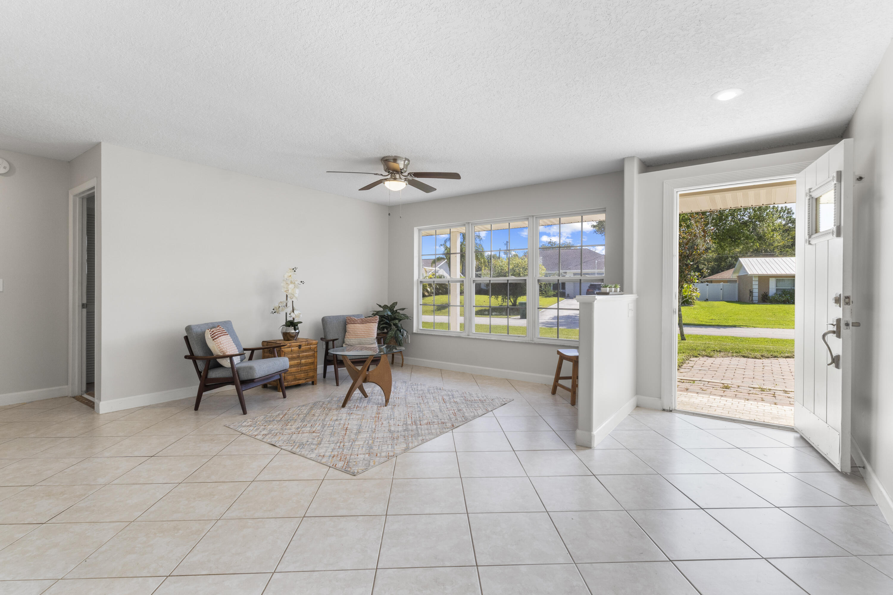 874 Blossom Drive Property Photo 4
