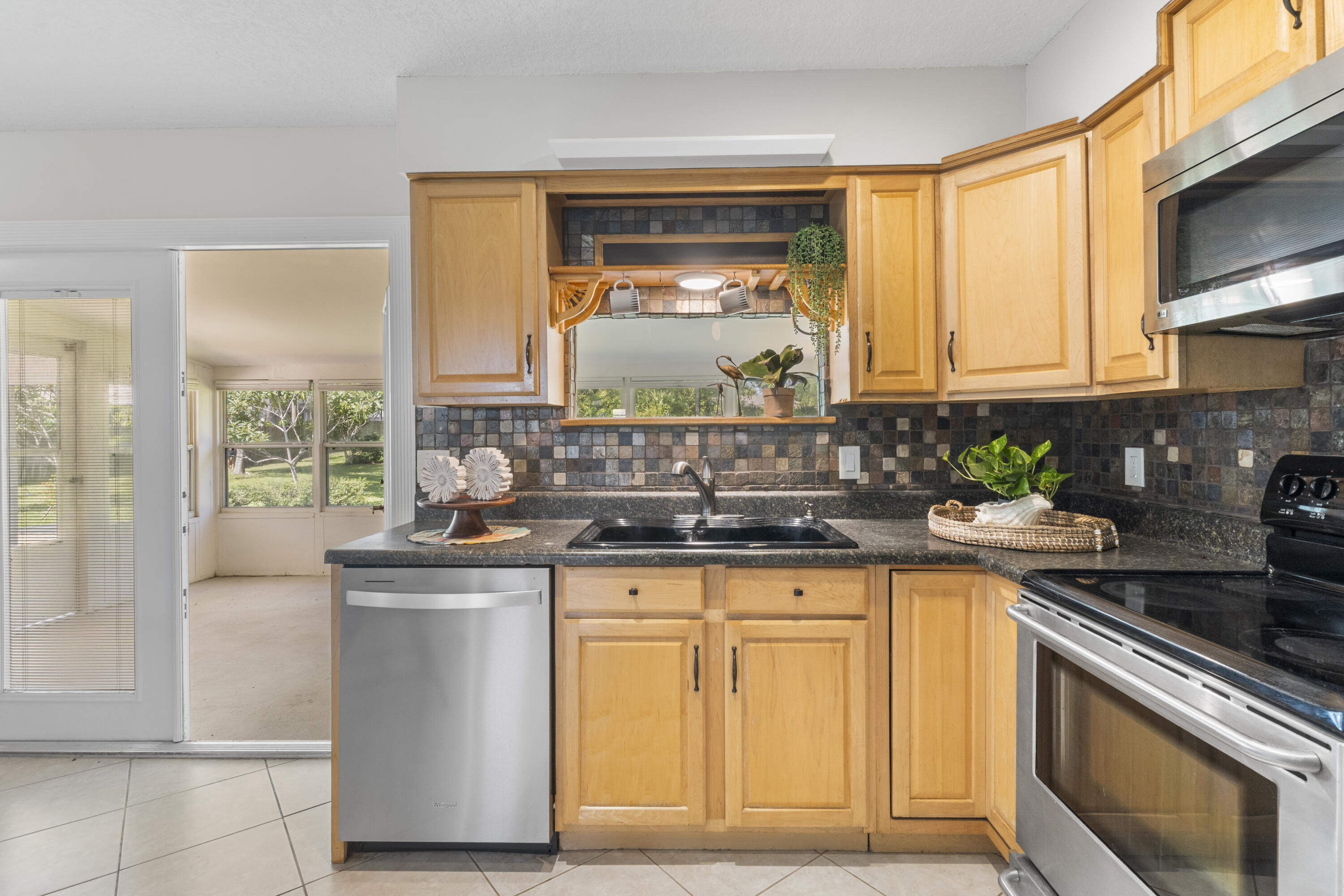 874 Blossom Drive Property Photo 10