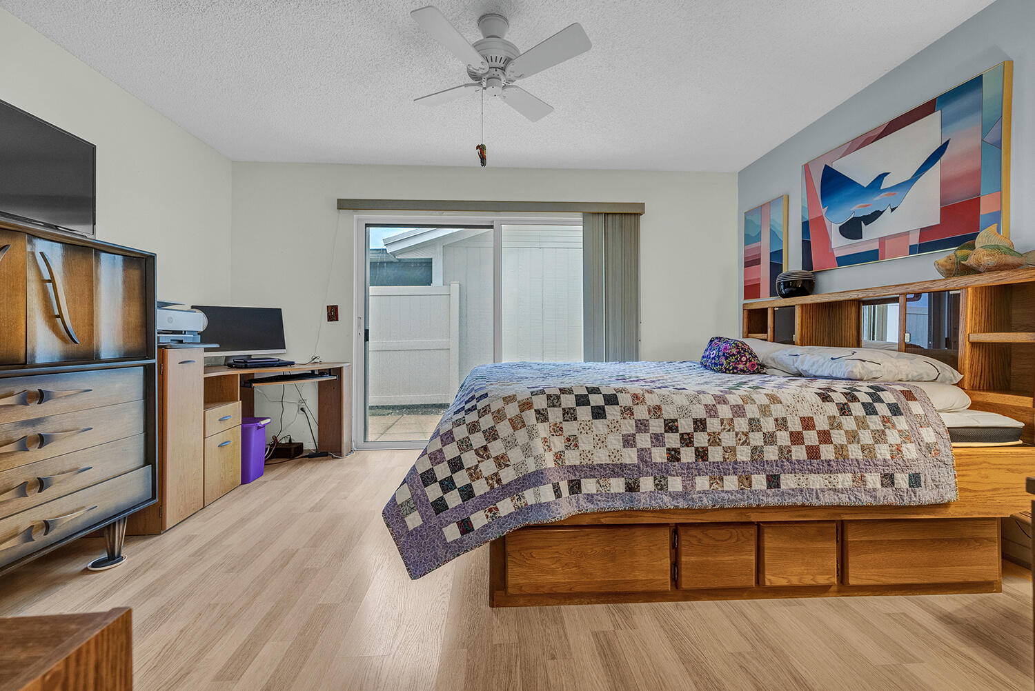 8 Eaton Place Property Photo 17