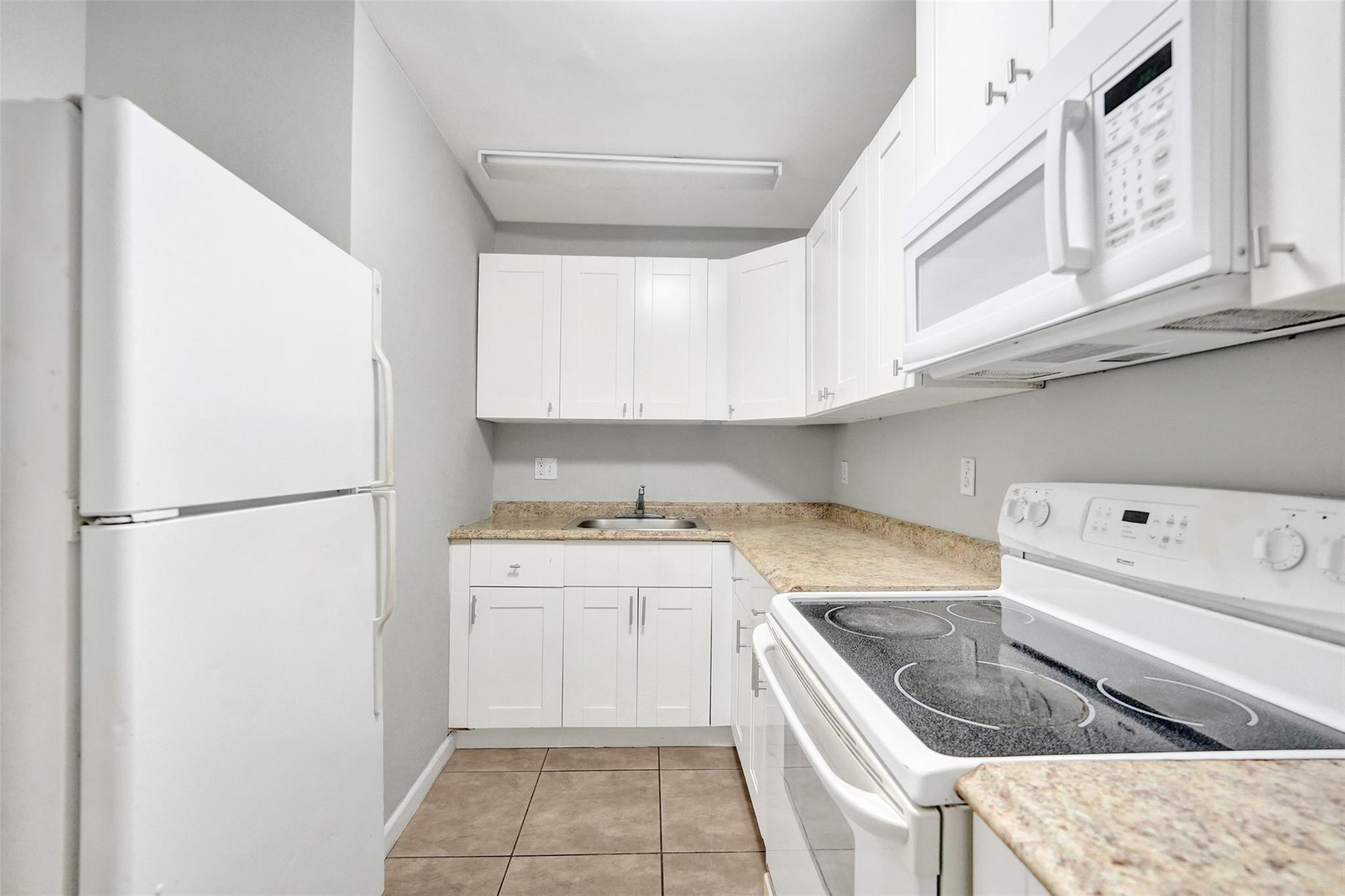 555 Se 8th Street 252 Property Photo 14