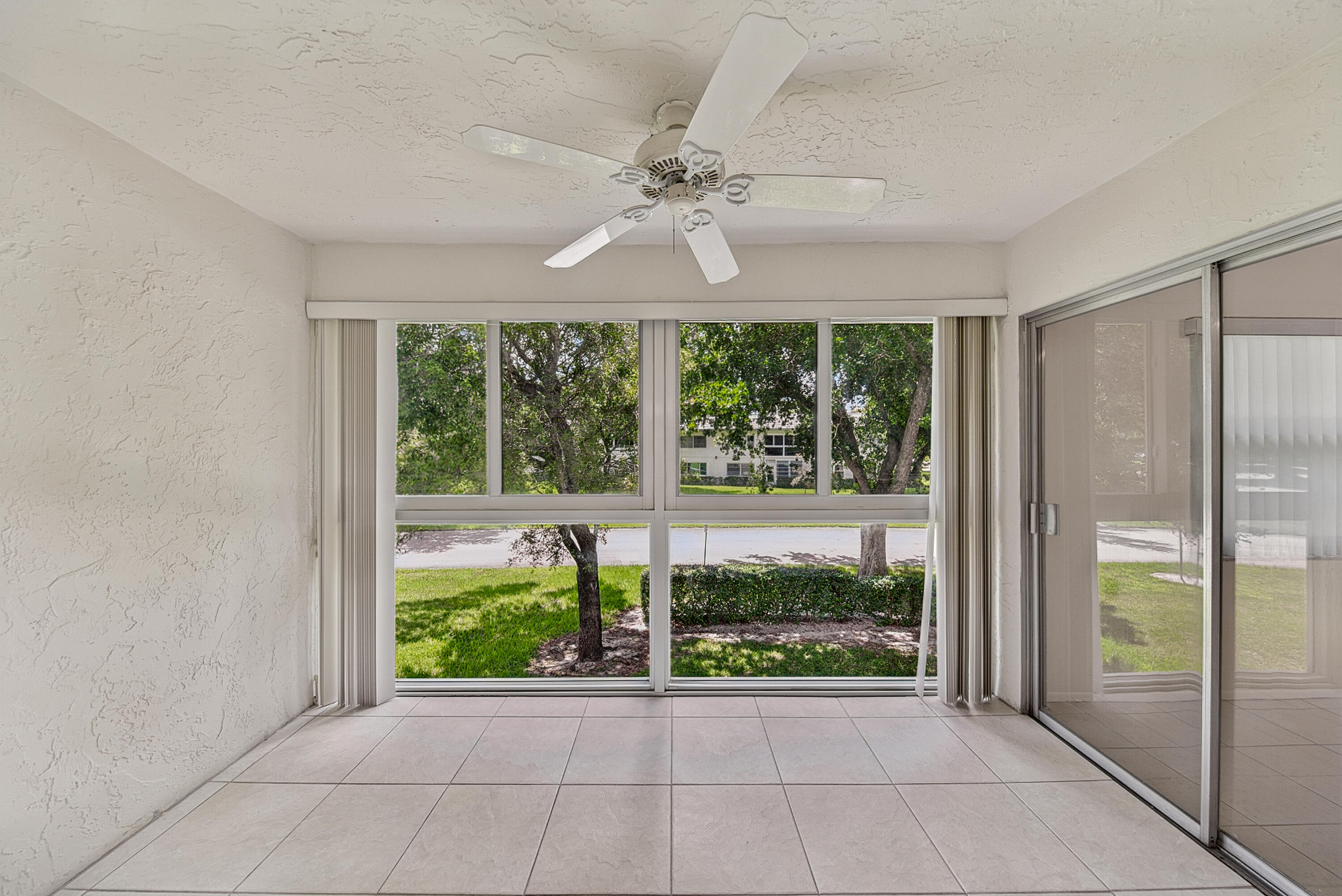 1204 Bahama Bend B2 Property Photo 2