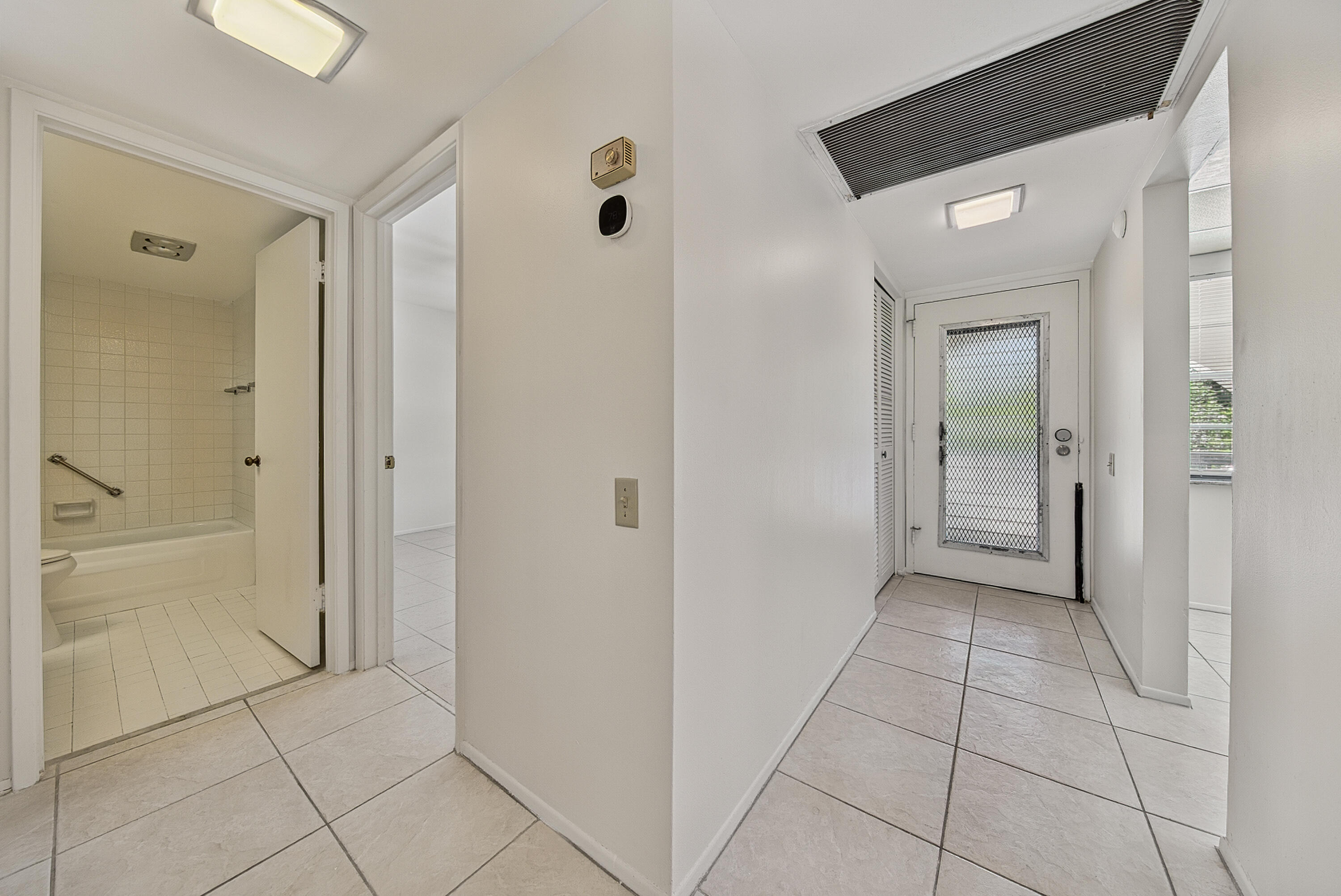 1204 Bahama Bend B2 Property Photo 34