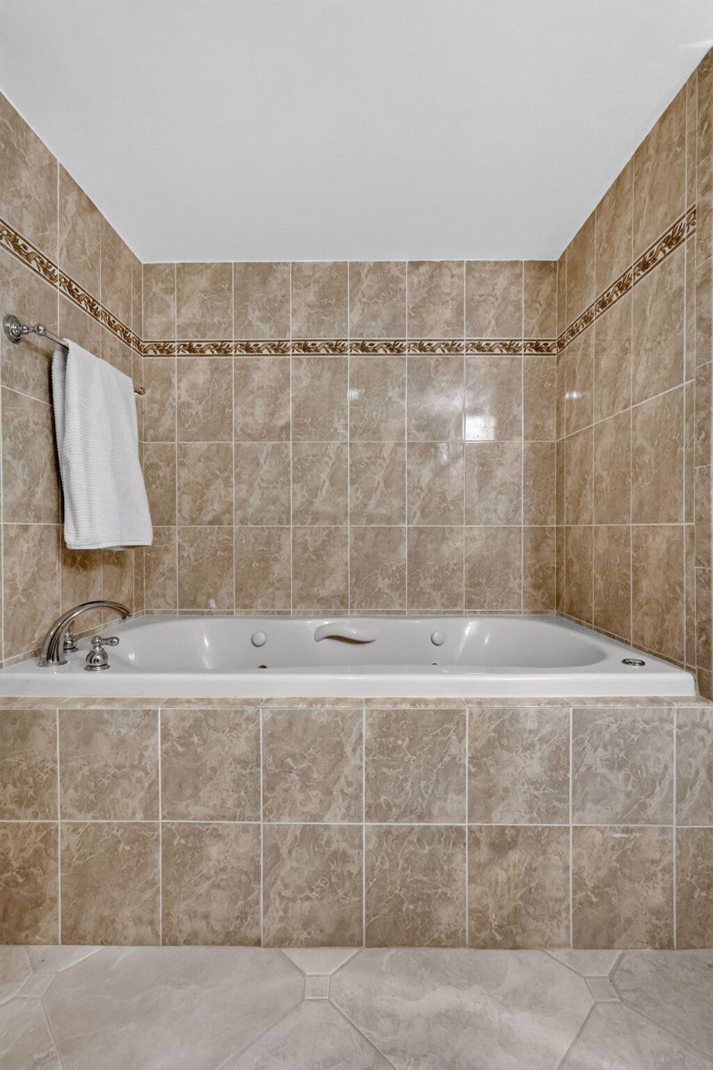 2917 S Ocean Boulevard 401 Property Photo 32