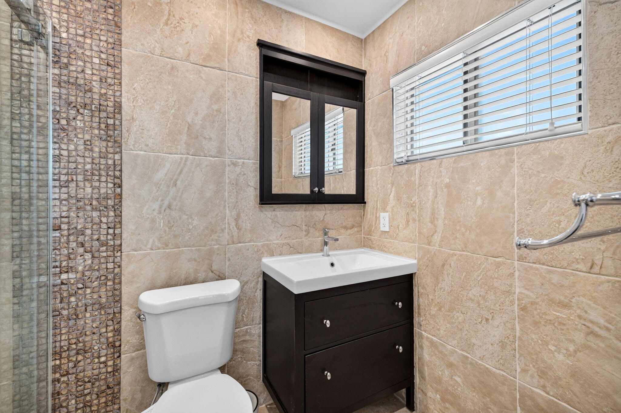 1858 Ne 34th Street Property Photo 26