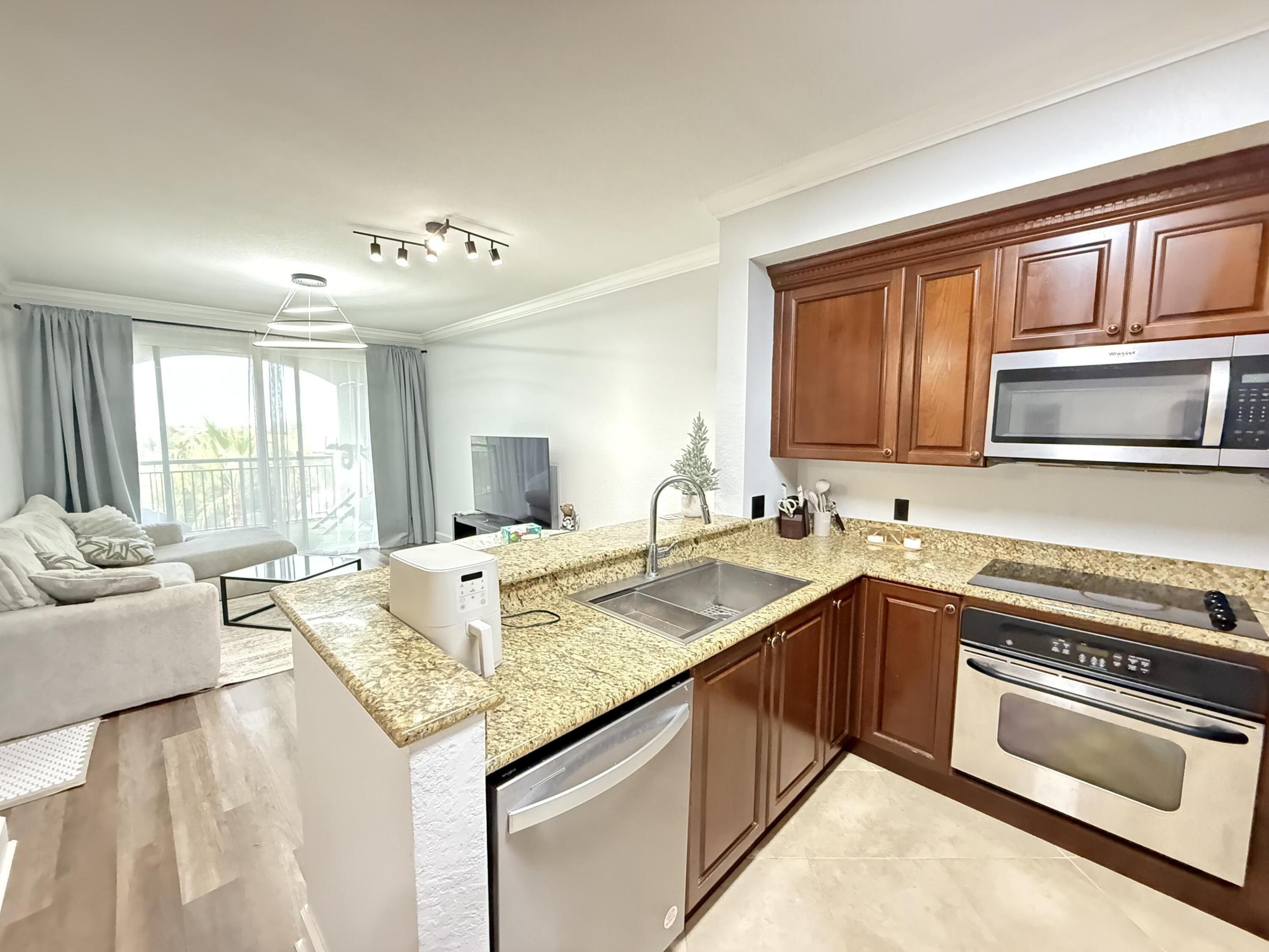 1660 Renaissance Commons Boulevard 2604 Property Photo 5