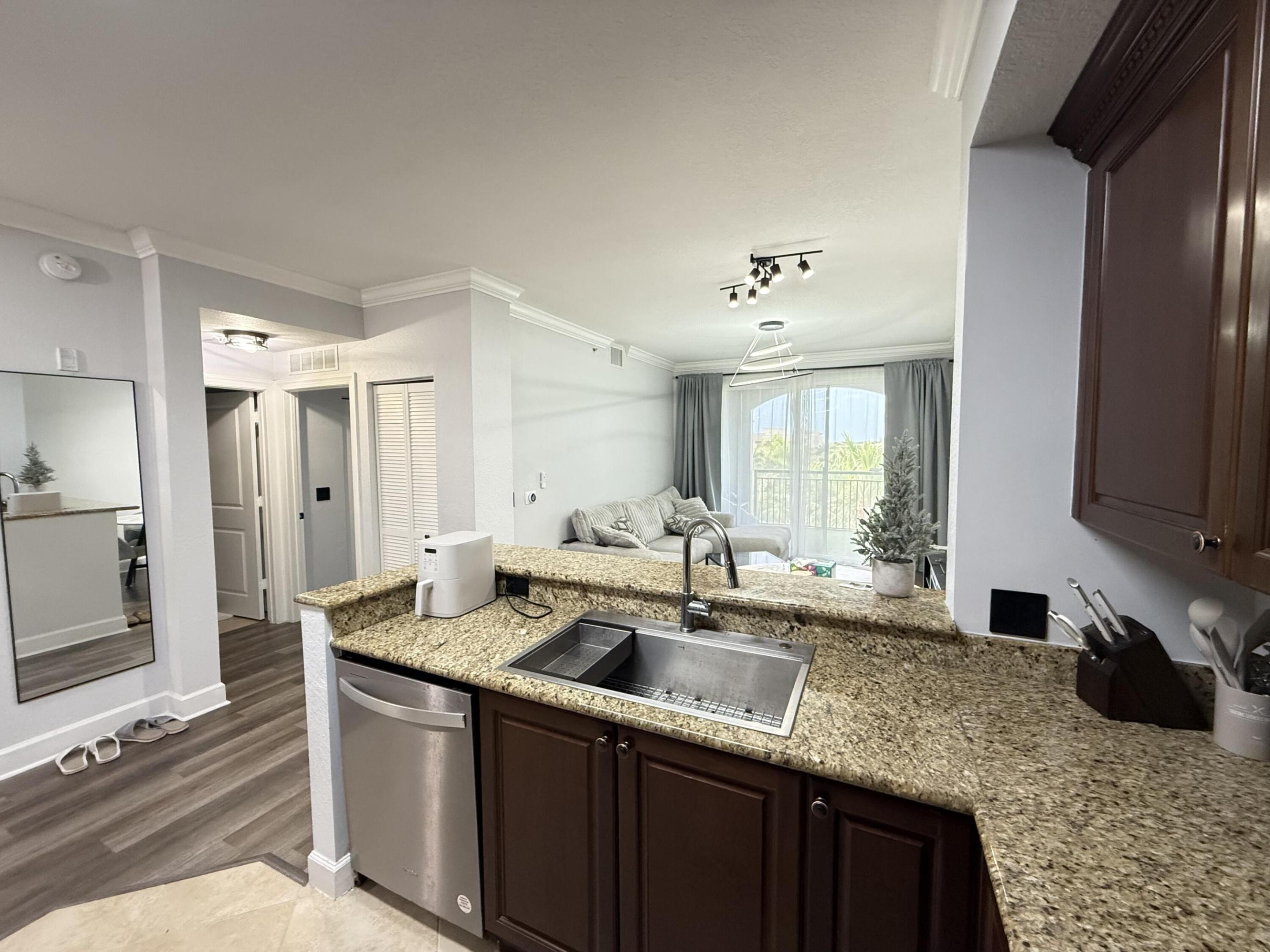 1660 Renaissance Commons Boulevard 2604 Property Photo 6