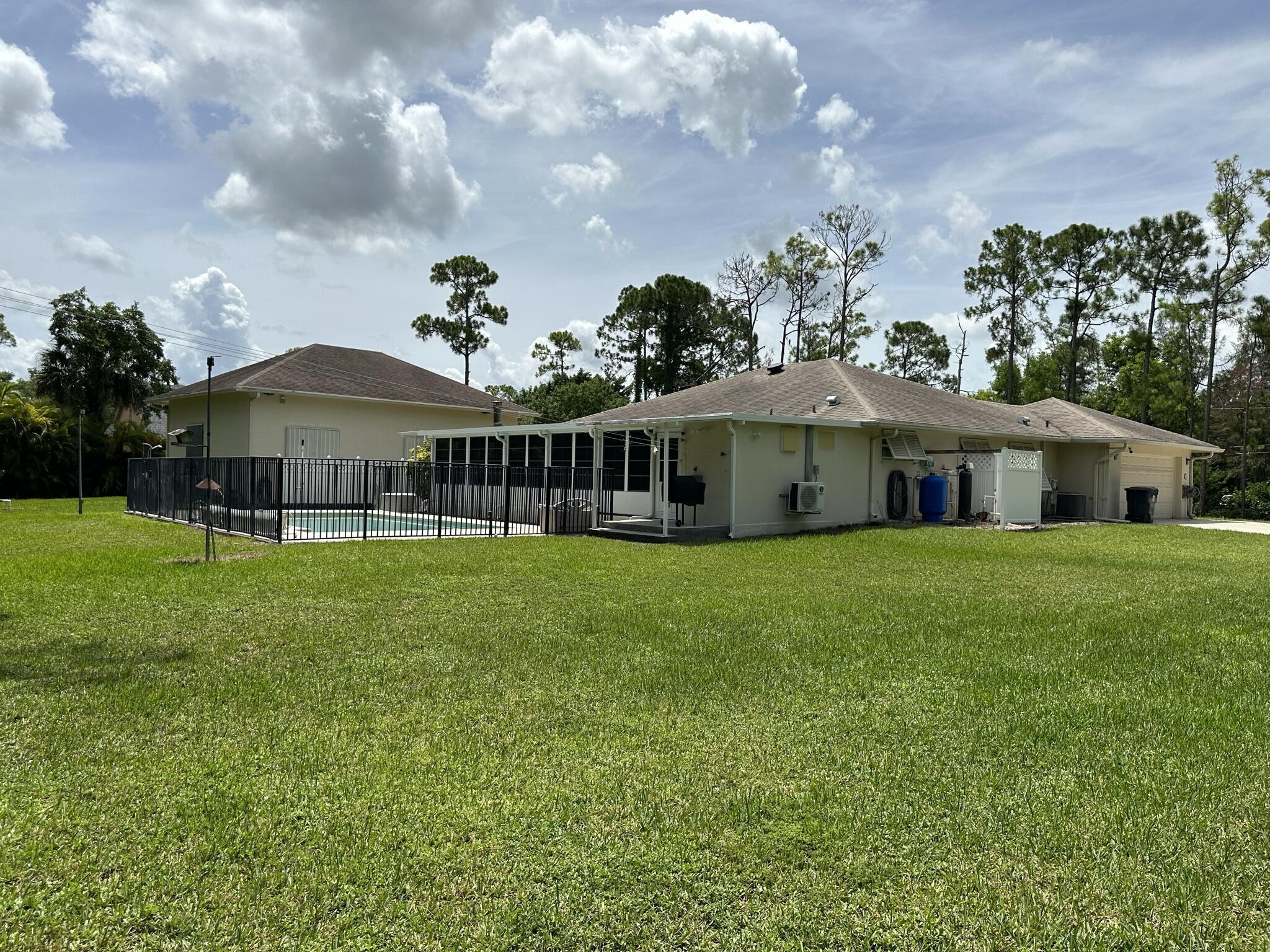 16193 72nd Road N Property Photo 11