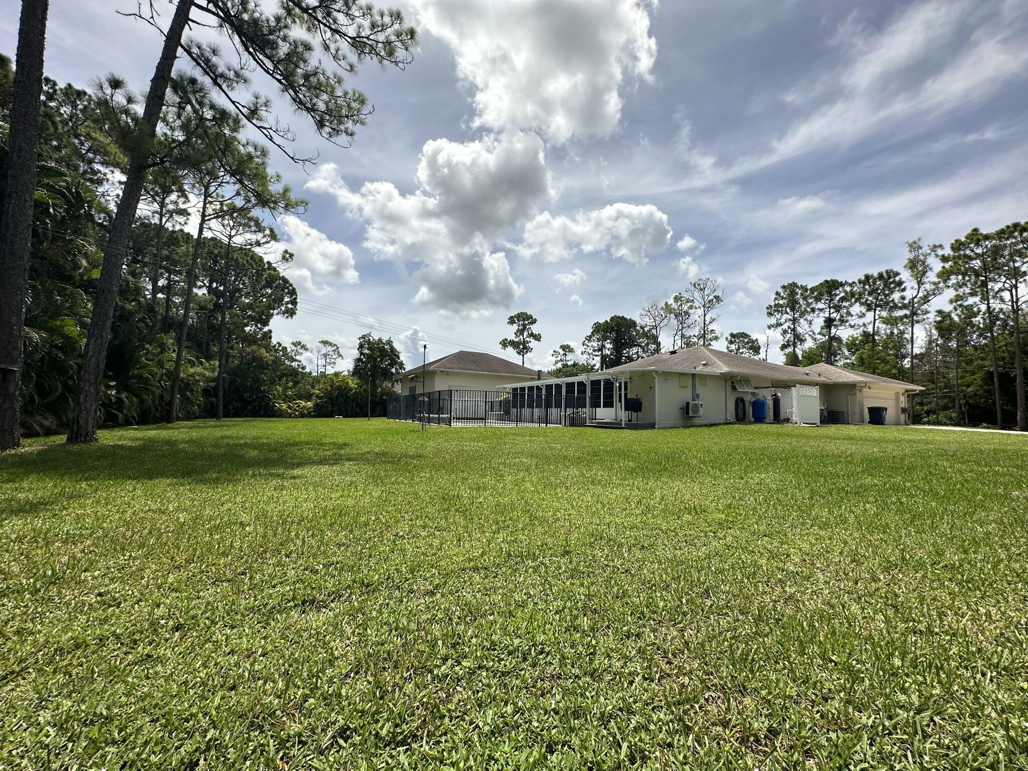 16193 72nd Road N Property Photo 13
